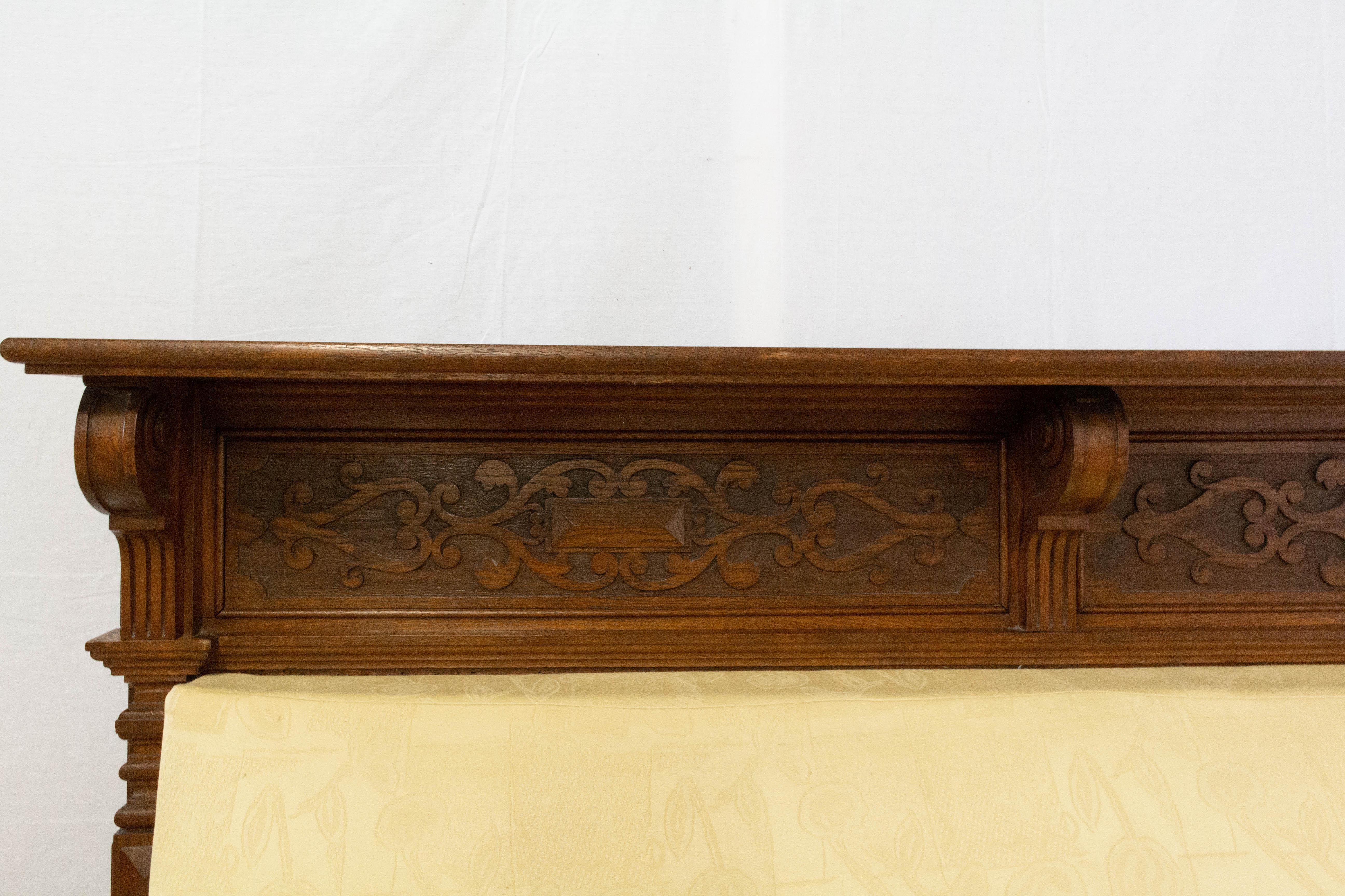 Late 19th Century French Bench Provincial Oak High Back, circa 1890 In Good Condition For Sale In Labrit, Landes