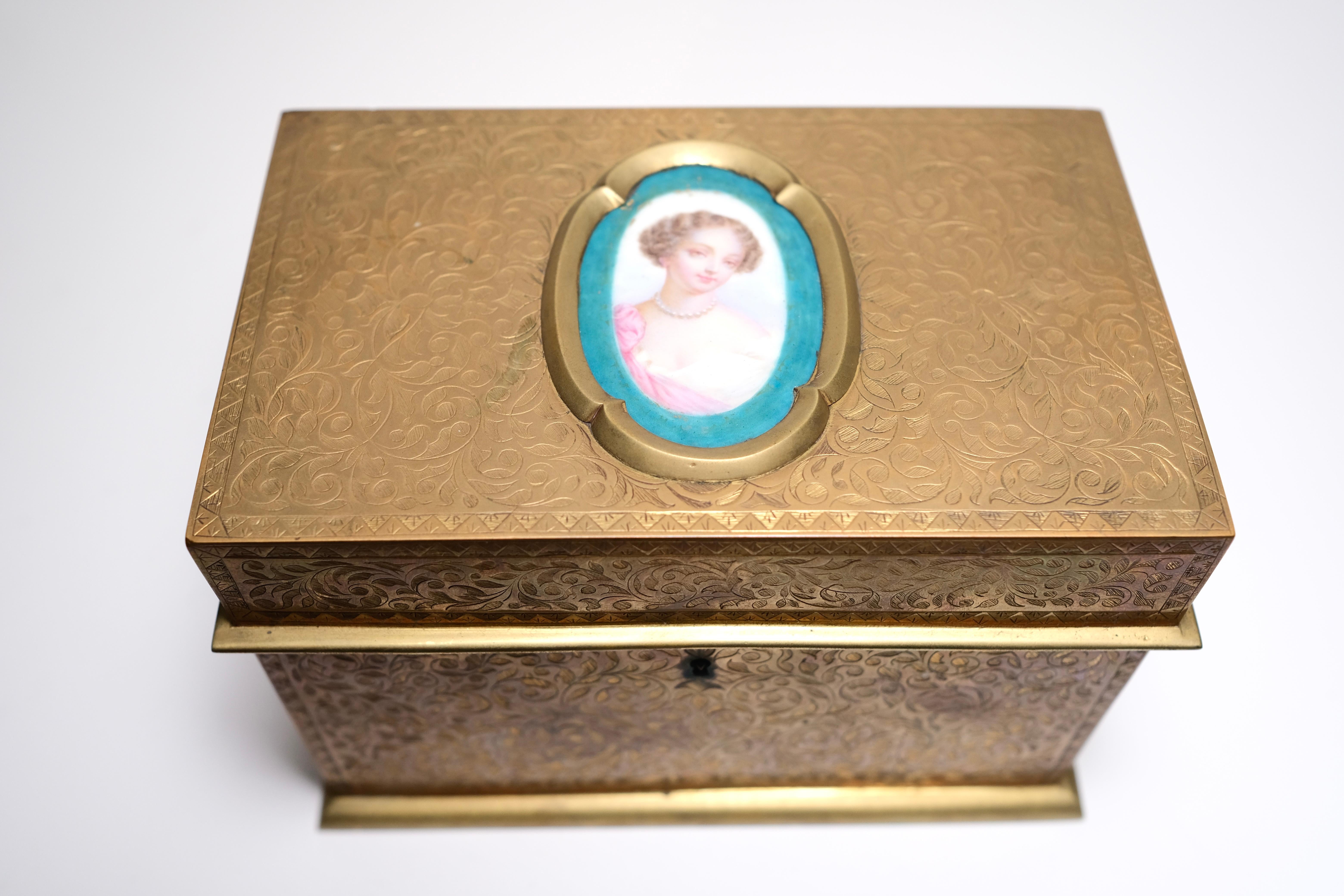 Velvet Late 19th Century French Bronze Chased Box For Sale