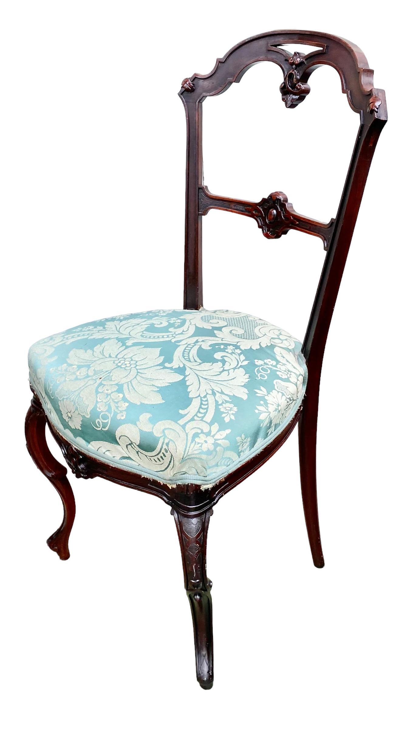 Late 19th Century French Carved Mahogany Side Chair In Good Condition For Sale In New Orleans, LA