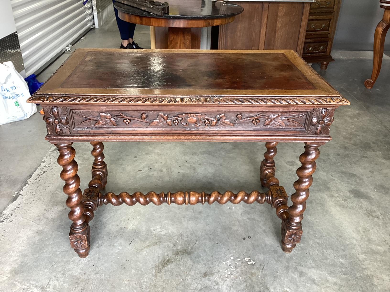 Late 19th Century French Carved Oak Writing Desk with Leather Top For Sale 7