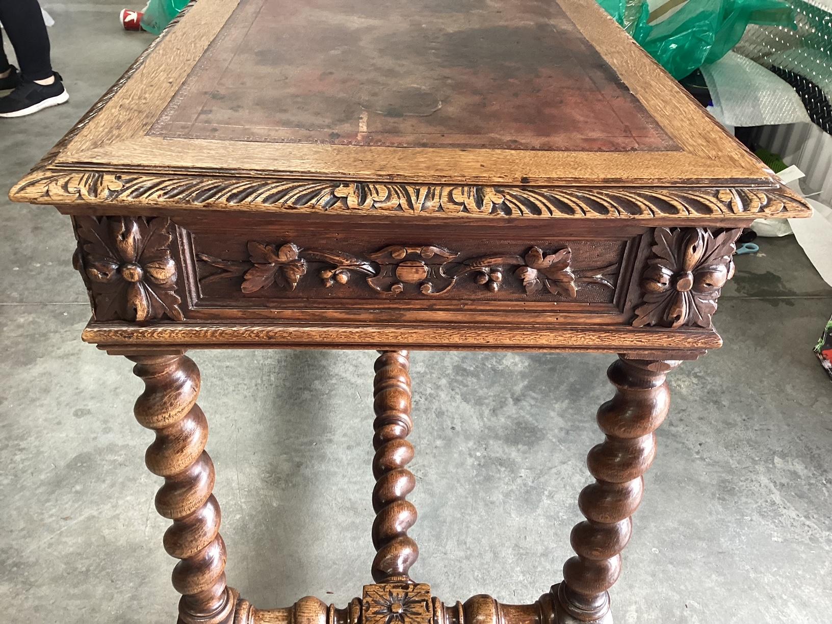 Late 19th Century French Carved Oak Writing Desk with Leather Top For Sale 8