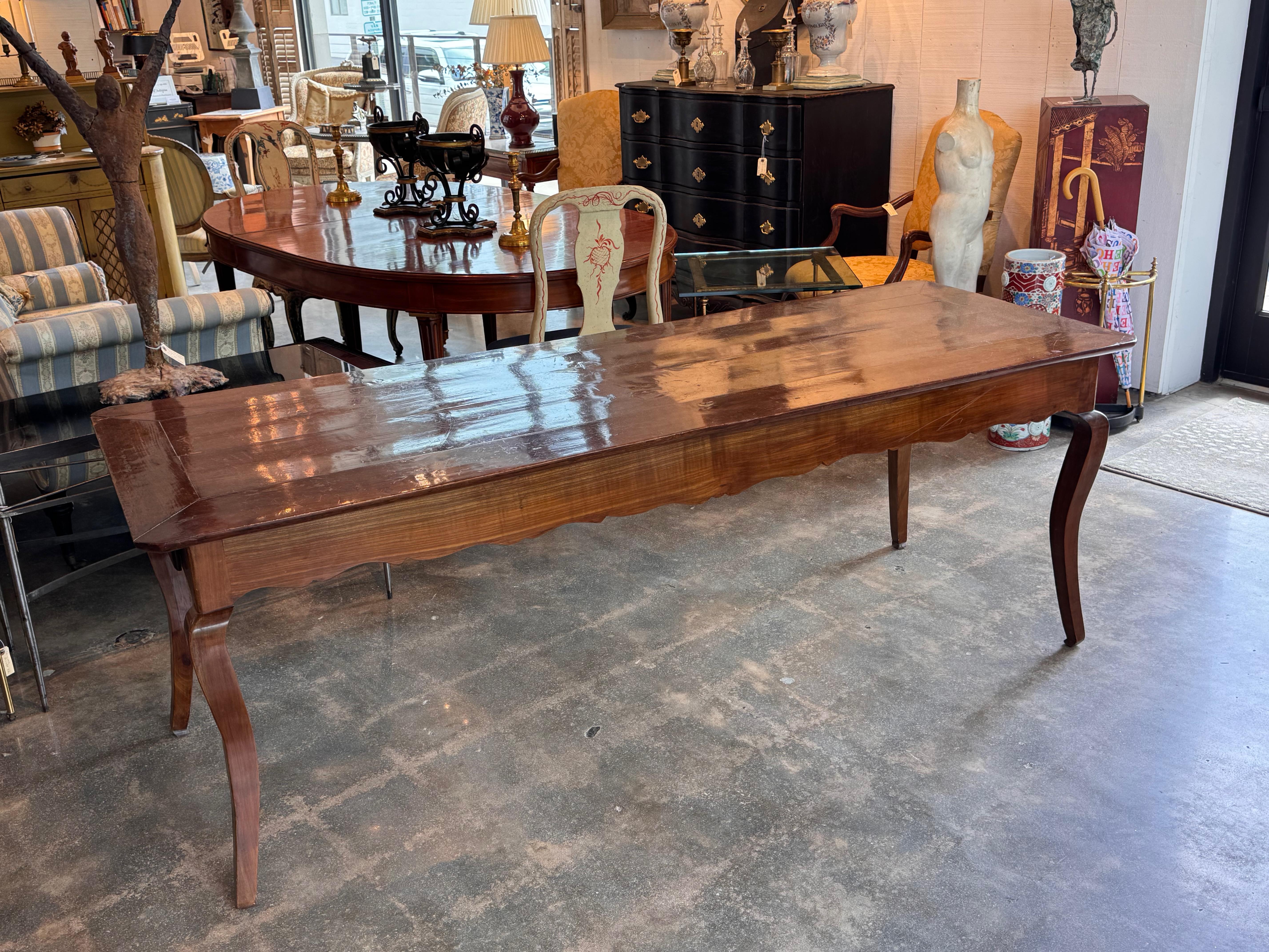 Spätes 19. Jahrhundert Französisch Kirsche Bauernhof Tabelle im Angebot 2