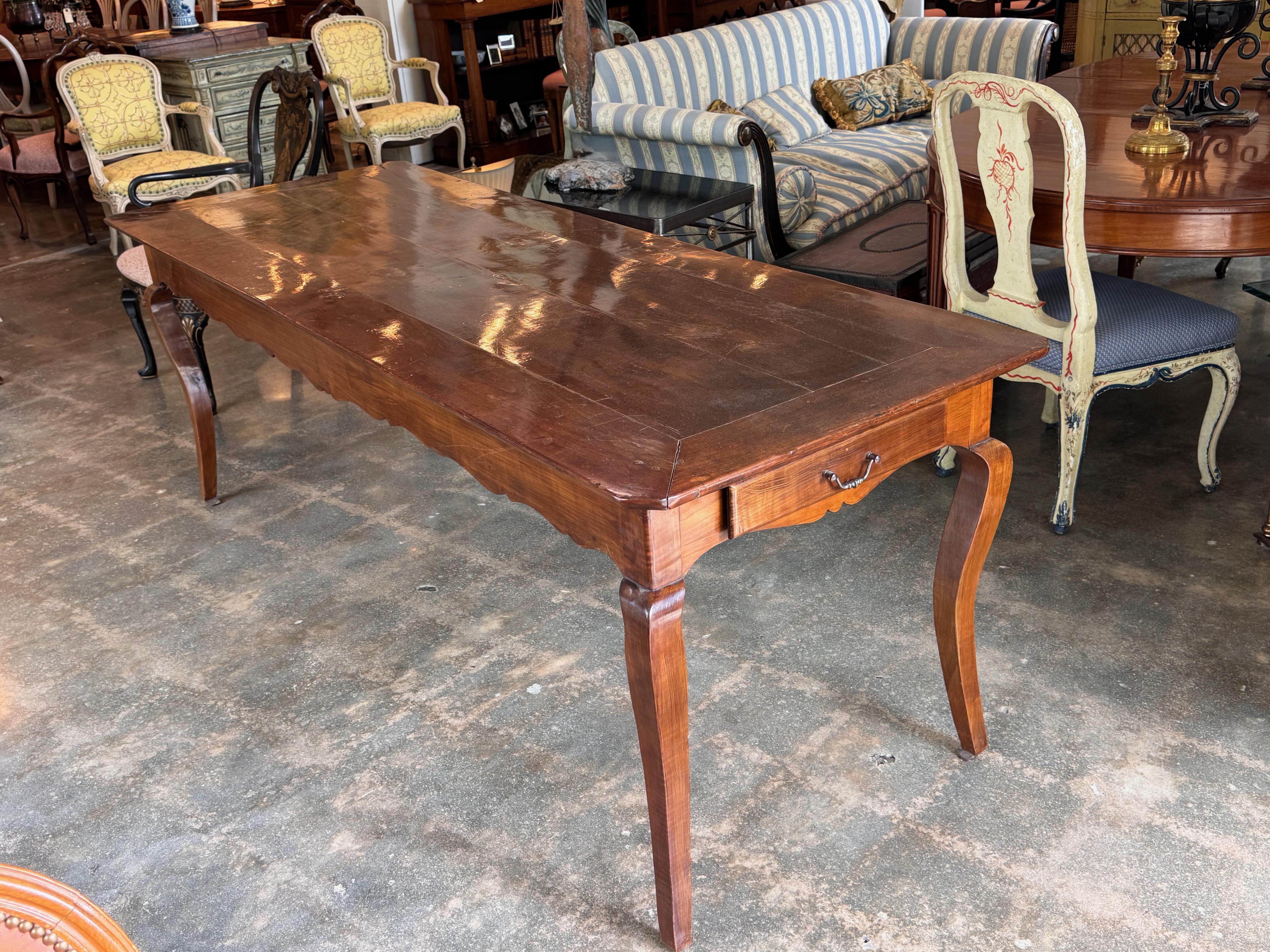 Spätes 19. Jahrhundert Französisch Kirsche Bauernhof Tabelle im Angebot 3