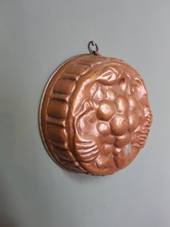 Late 19th Century French Copper Baking Mold with a Relief of Grapes