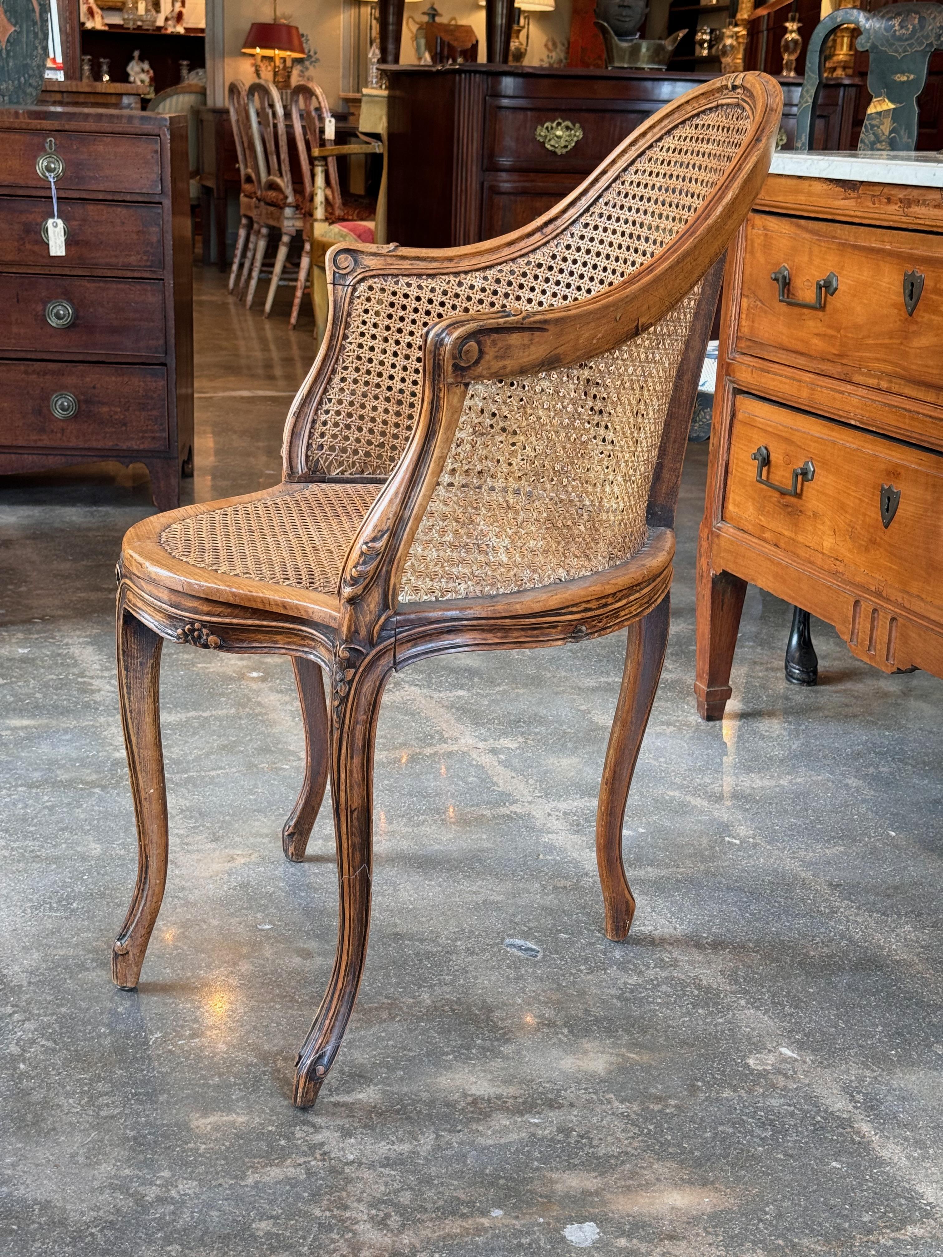 Late 19th Century French Corner Walnut Caned Chair 3