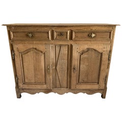 Late 19th Century, French Country Buffet Provençal Style in Walnut
