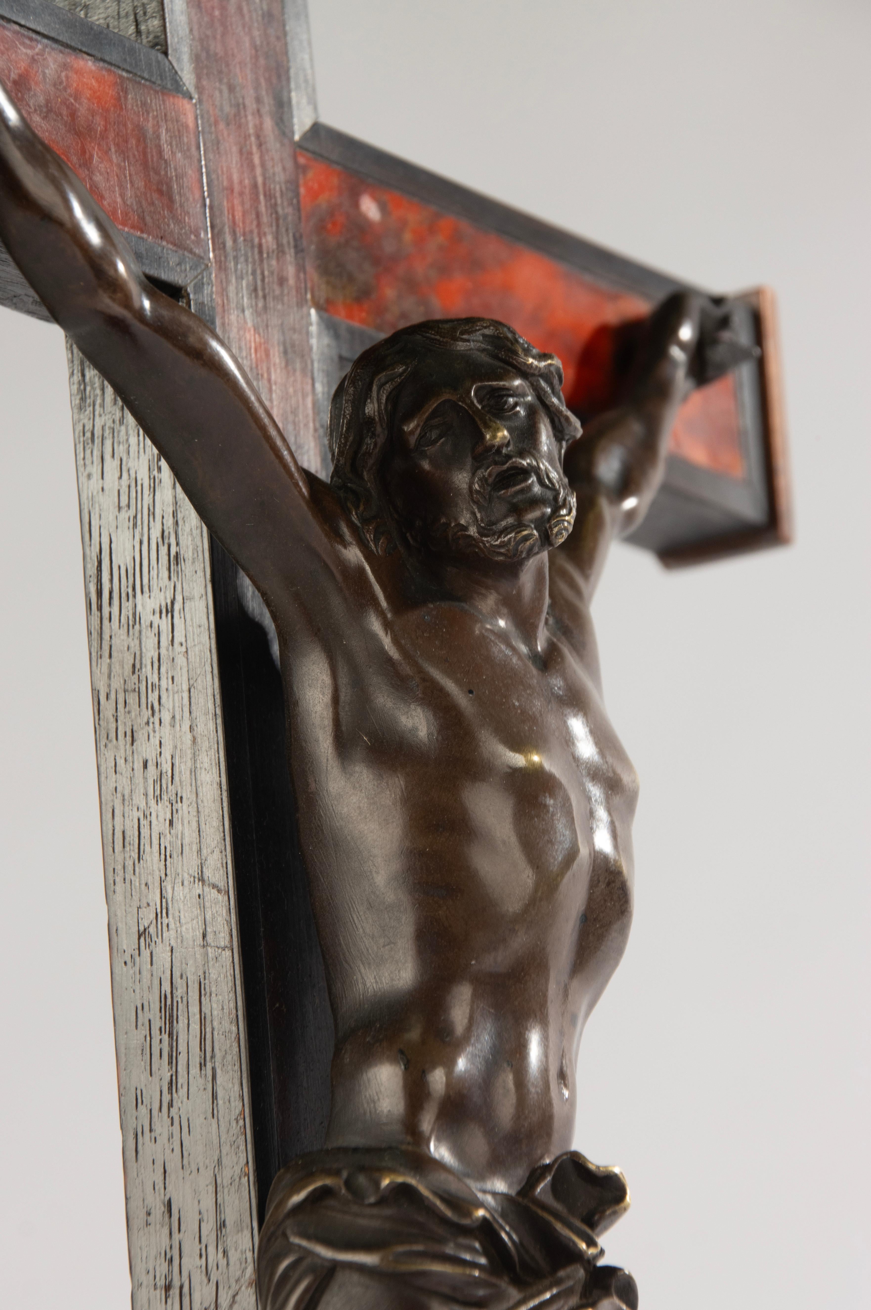 Fin du 19ème siècle Crucifix français - Wood - Bronze Corpus Christi en vente 8