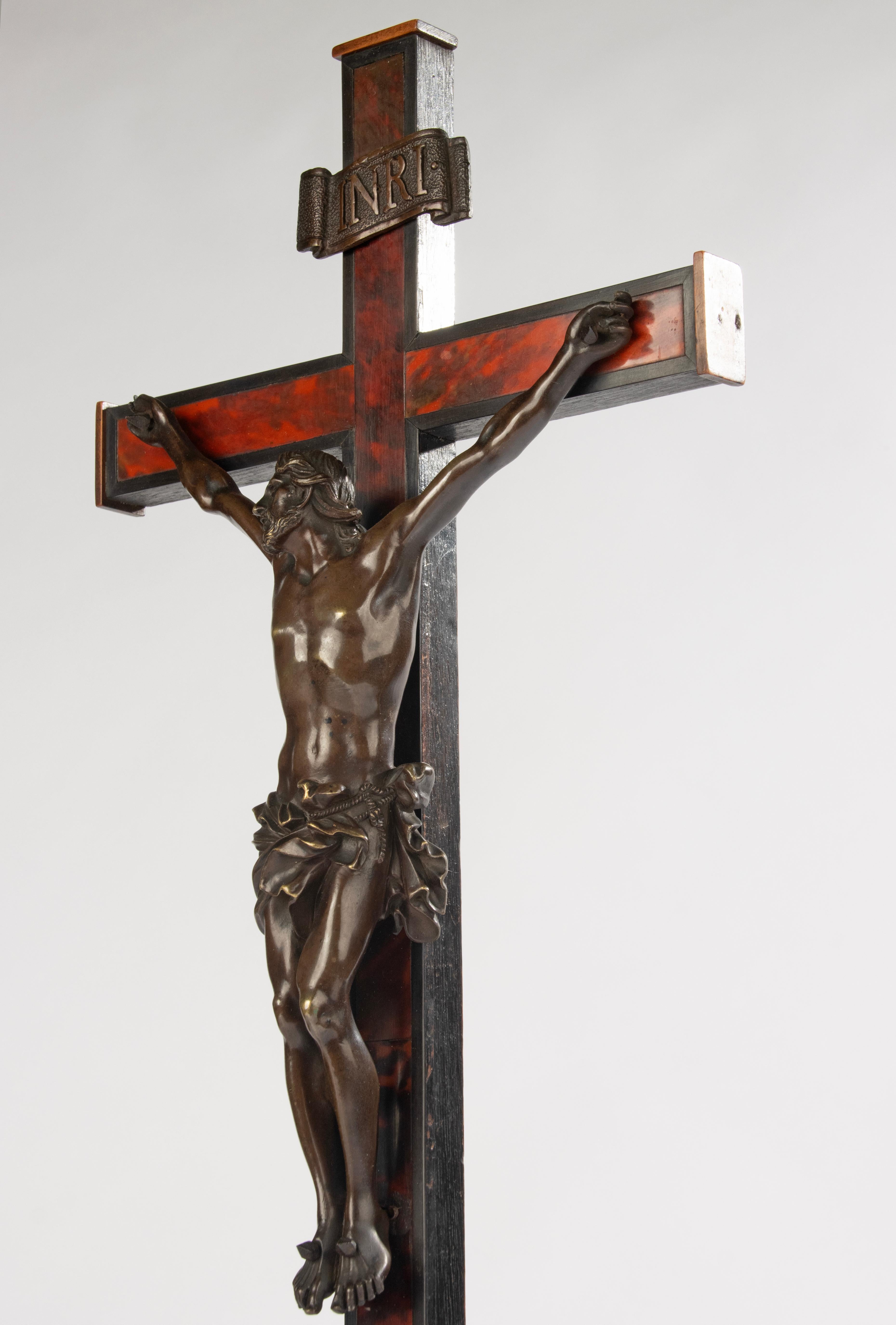 Fin du 19ème siècle Crucifix français - Wood - Bronze Corpus Christi en vente 13