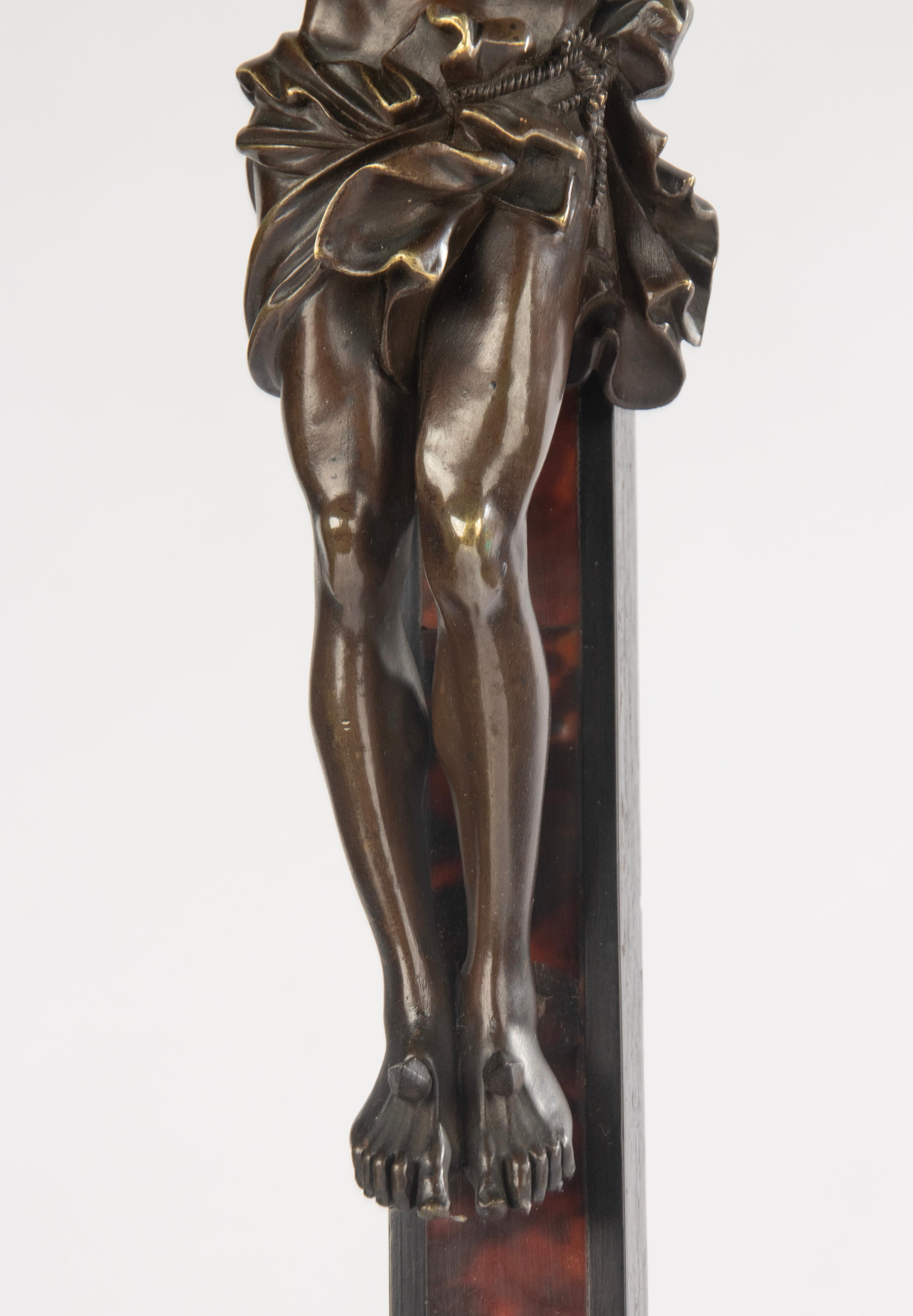 Fin du 19ème siècle Crucifix français - Wood - Bronze Corpus Christi en vente 1