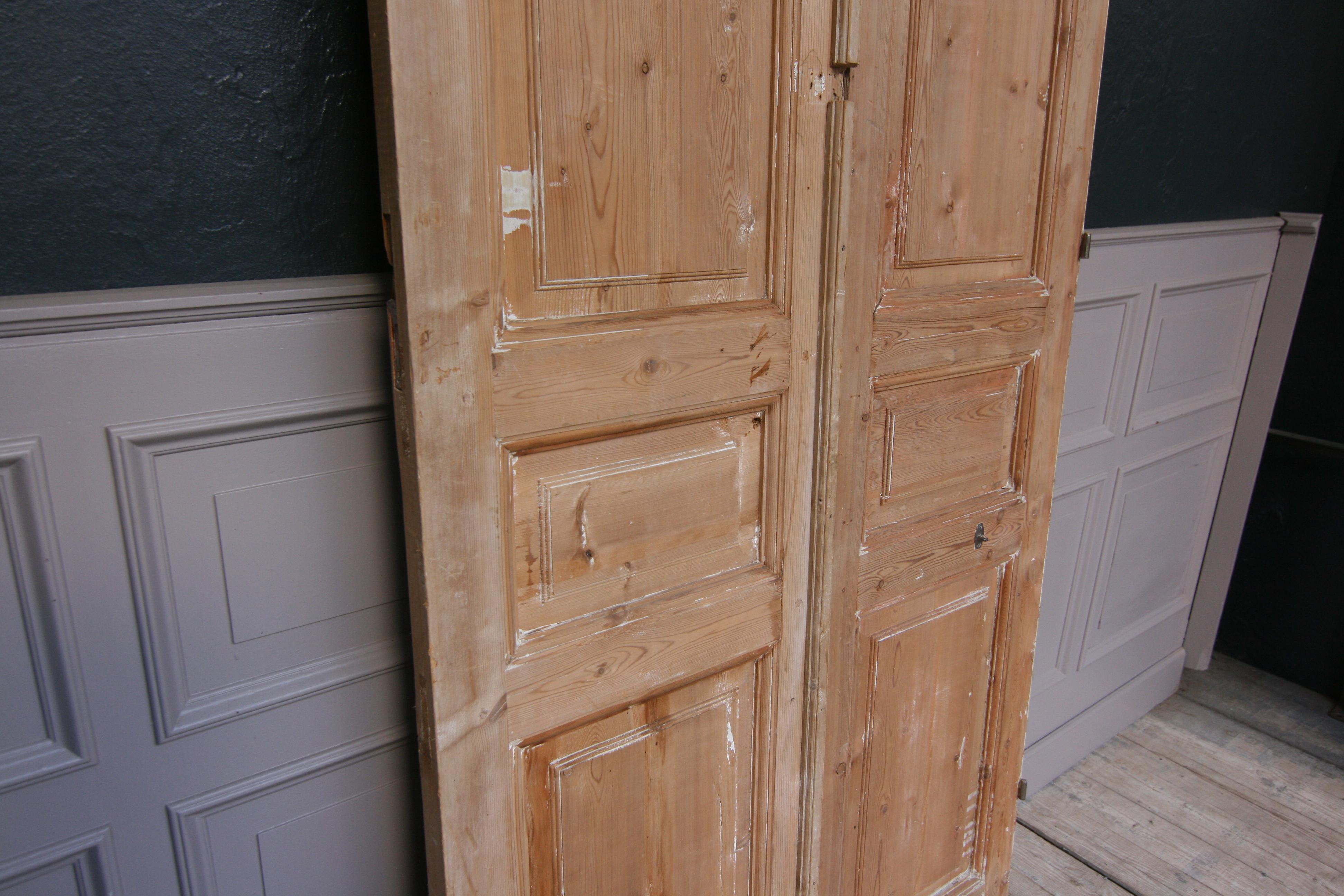 Late 19th Century French Double Door Made of Pine 7