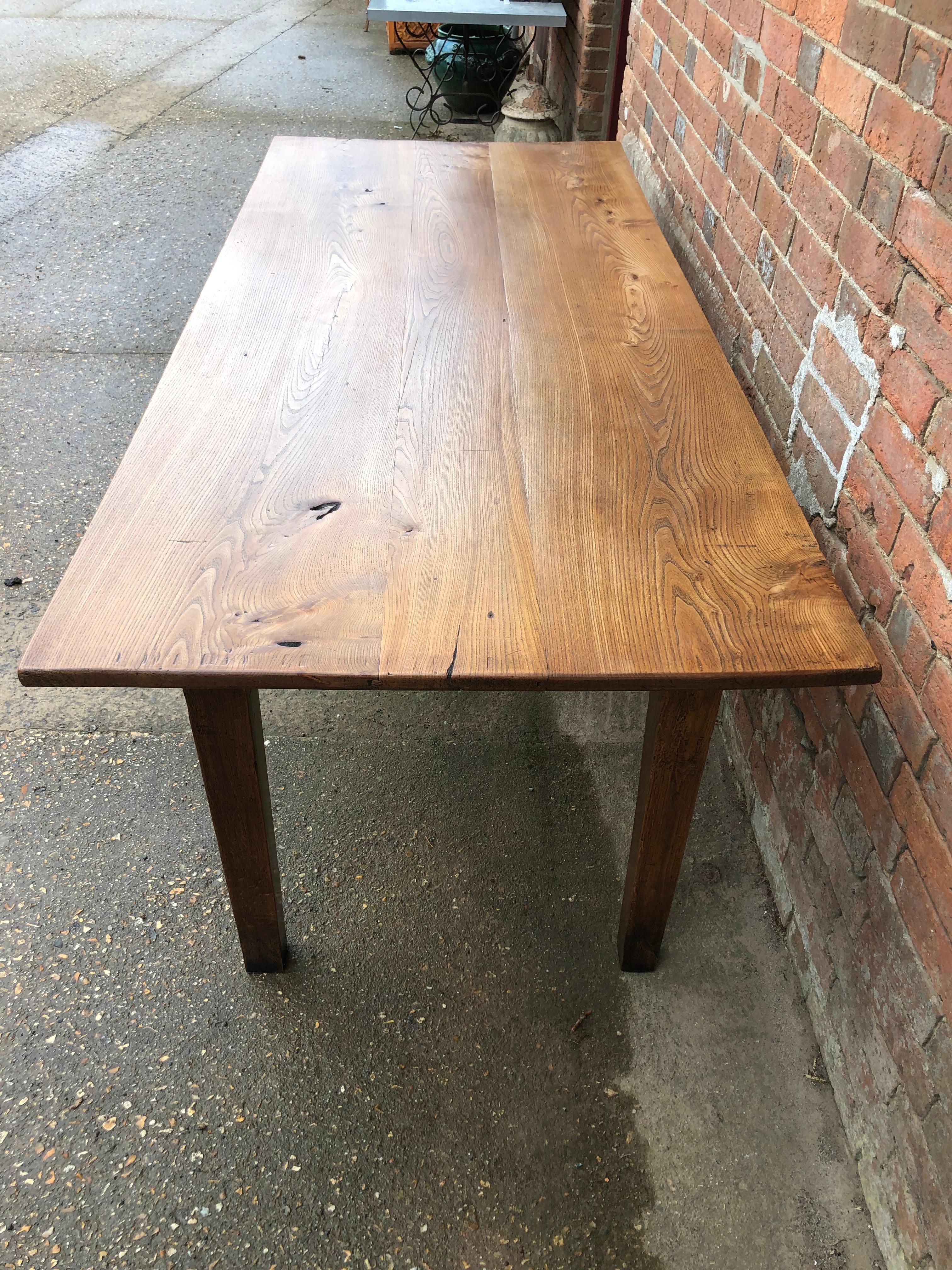 Late 19th Century French Elm Farm Table In Good Condition In Bournemouth, GB