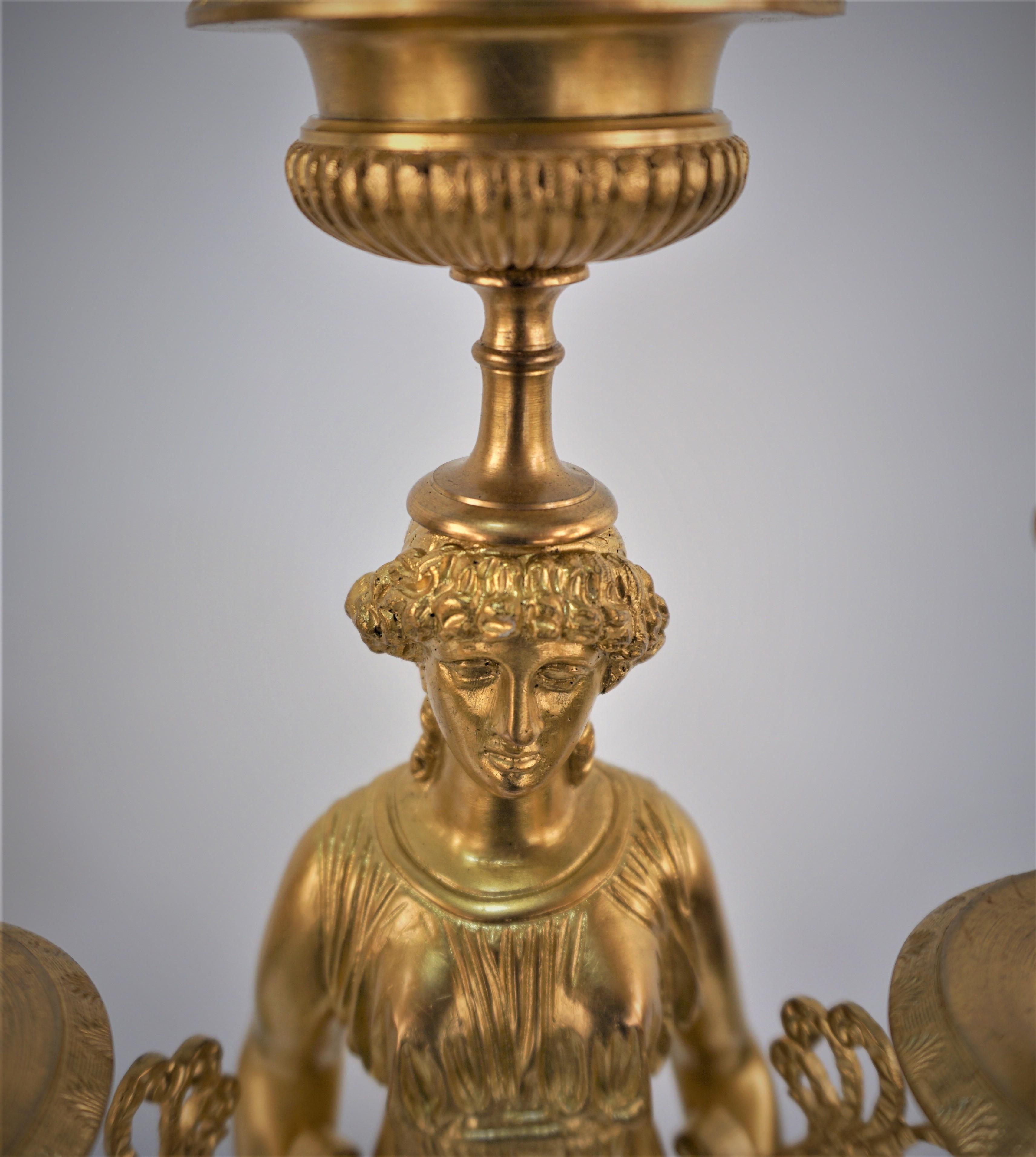 Französische Empire-Kandelaber aus vergoldeter Bronze des späten 19. Jahrhunderts im Angebot 7