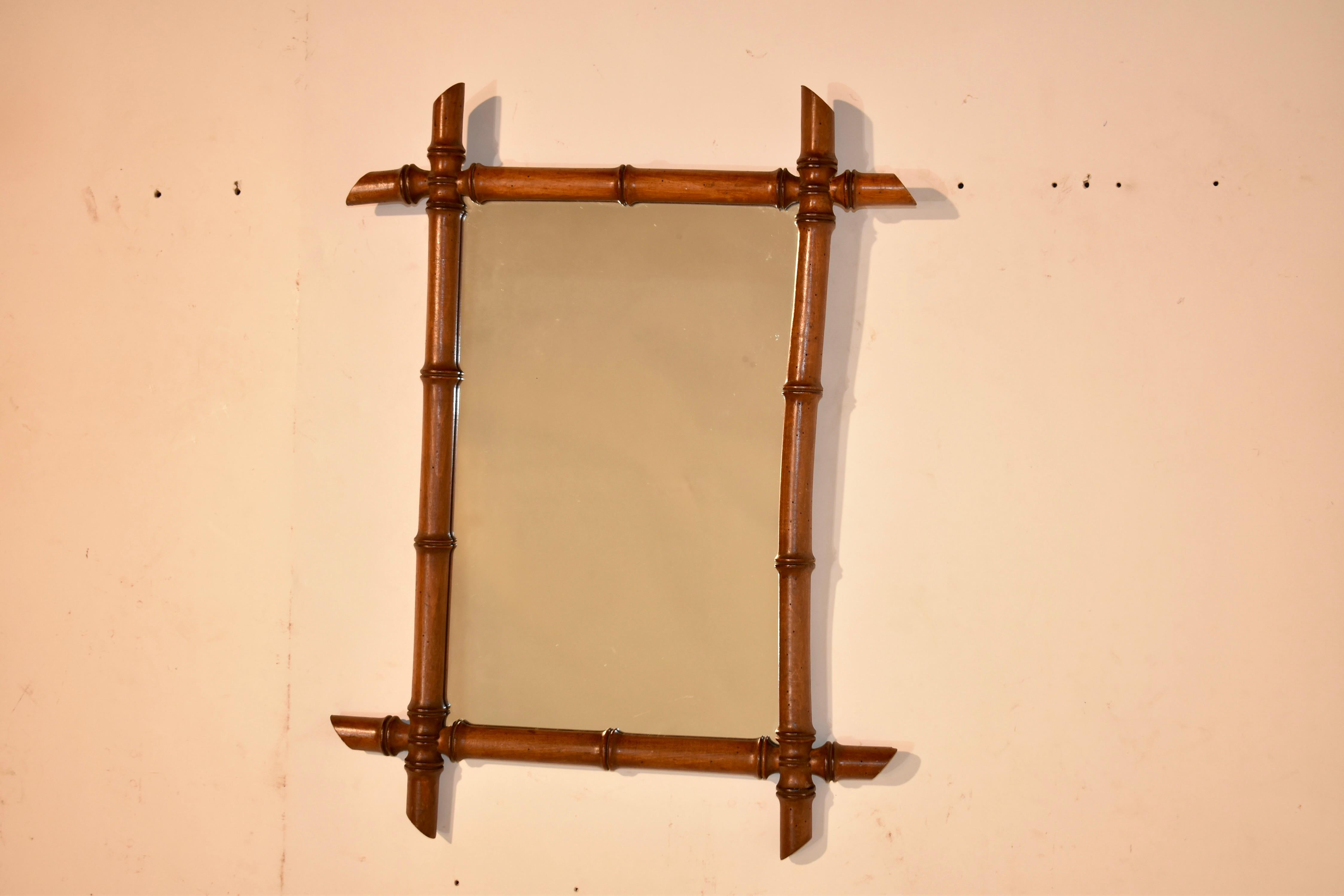 Französischer Faux-Bambus-Spiegel aus dem späten 19. (Art nouveau) im Angebot