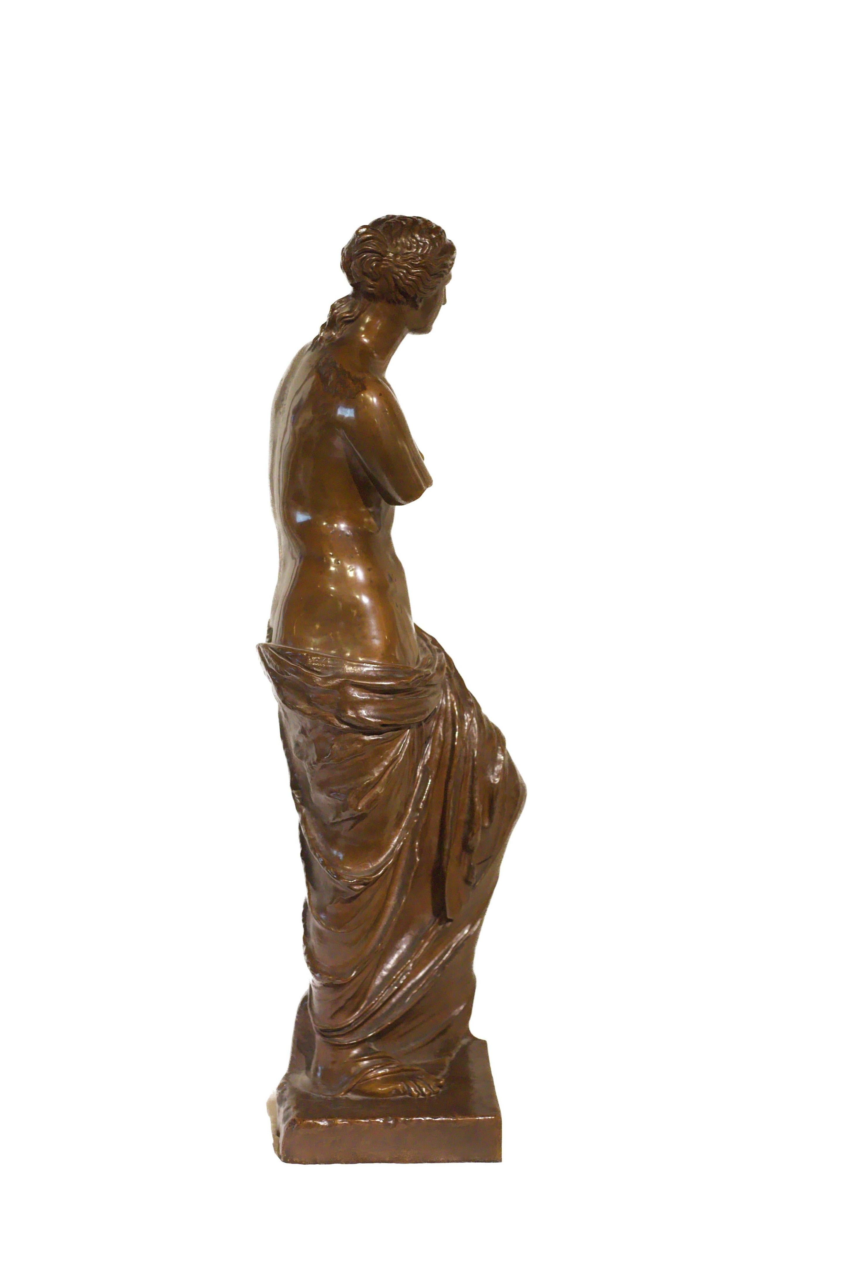 Scultura di bronzo della Venere di Milo di fine Ottocento francese Ferdinand Barbedienne in vendita 3