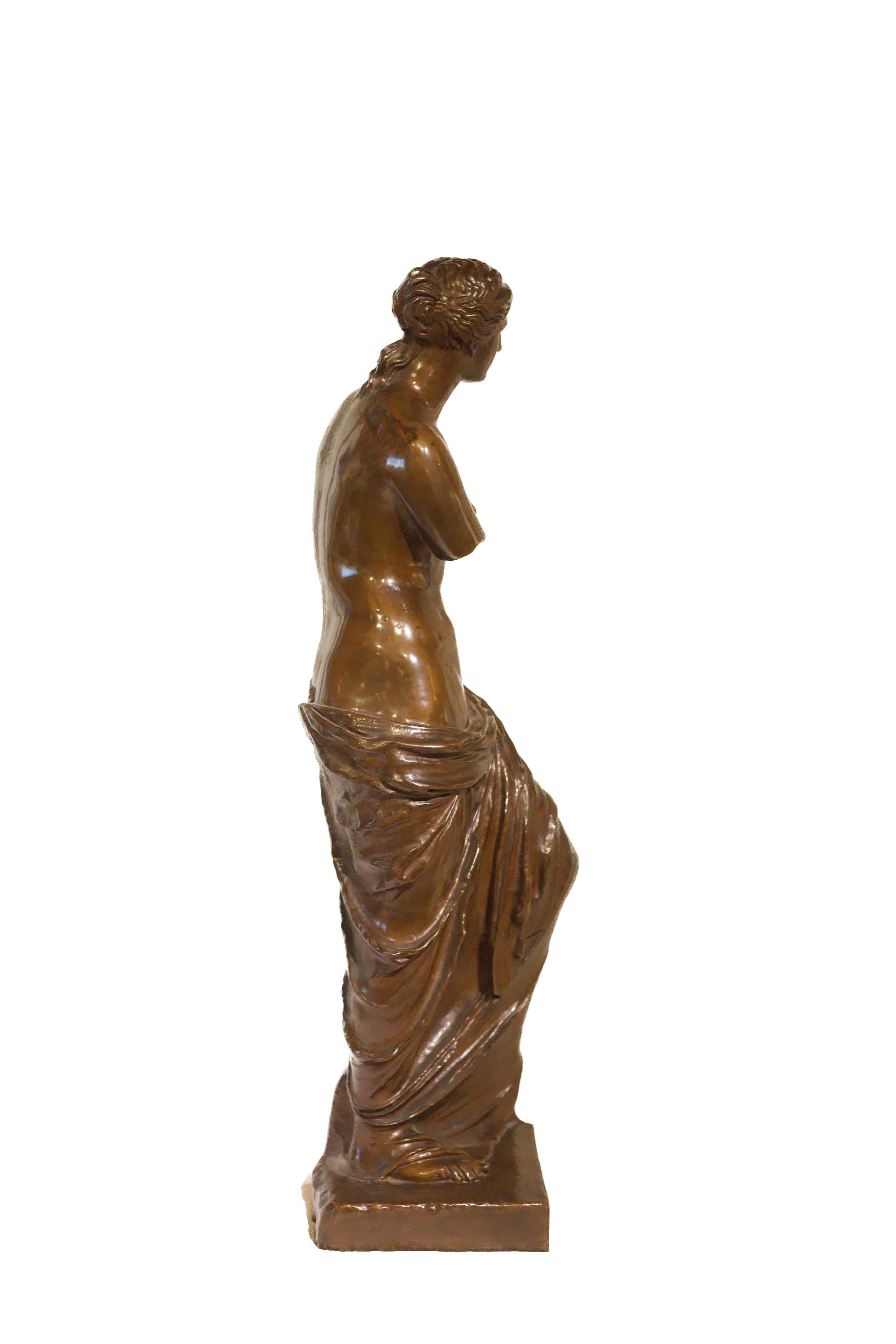 Scultura di bronzo della Venere di Milo di fine Ottocento francese Ferdinand Barbedienne in vendita 2