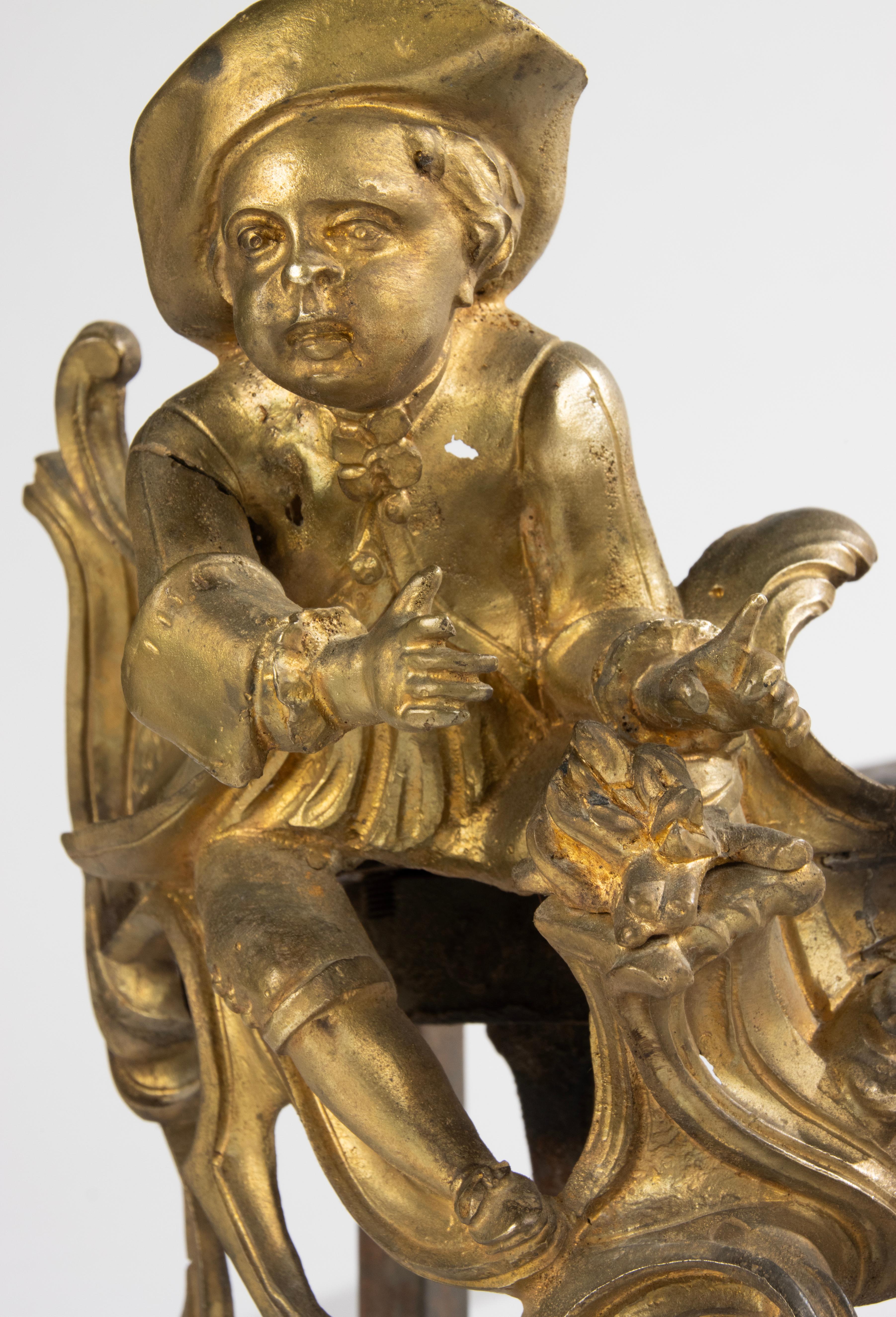 Französische Kamin-Feuerböcke des späten 19. Jahrhunderts – Figuren aus vergoldeter Bronze im Angebot 10