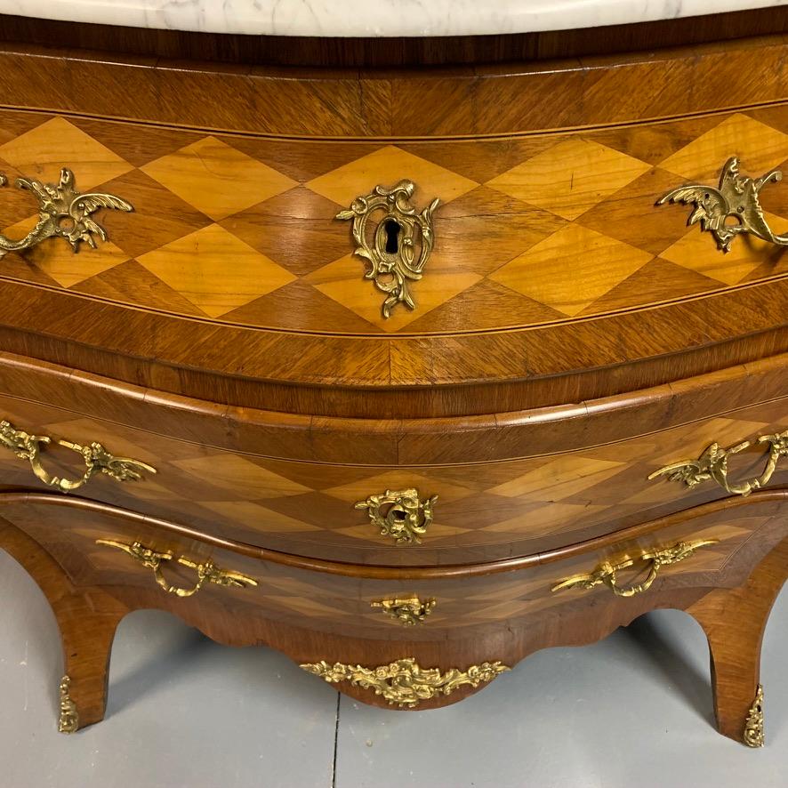 Late 19th Century French Geometric Marquetry Bombe Commode Chest of Drawers 1