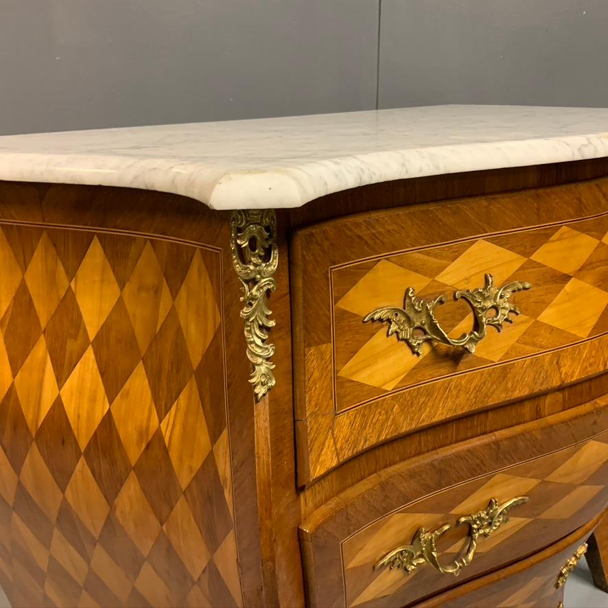Late 19th Century French Geometric Marquetry Bombe Commode Chest of Drawers 2