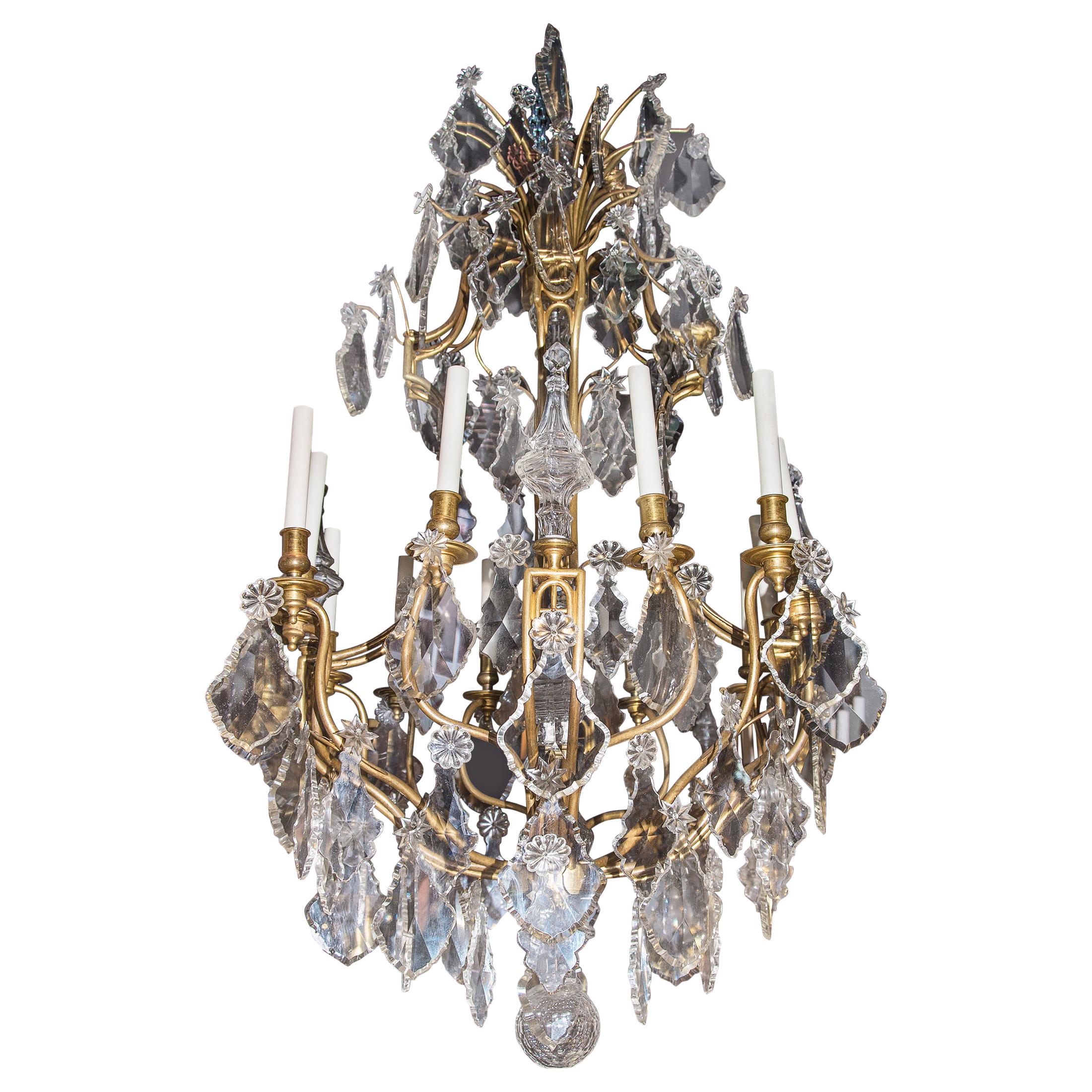 Late 19th Century French Gilt Bronze and Crystal Twelve-Light Chandelier For Sale