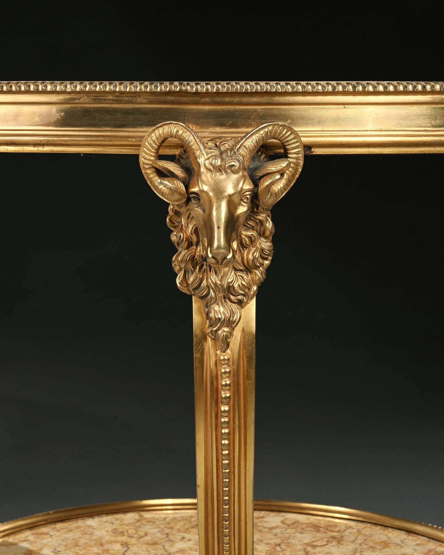 Gueridon en bronze doré et marbre de la fin du XIXe siècle Bon état - En vente à Benington, Herts