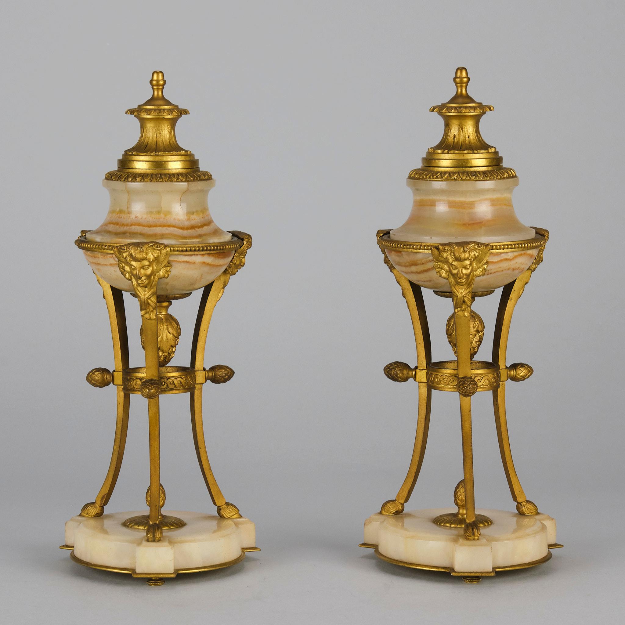 Francese Cassolette in bronzo dorato e onice francese della fine del XIX secolo in vendita