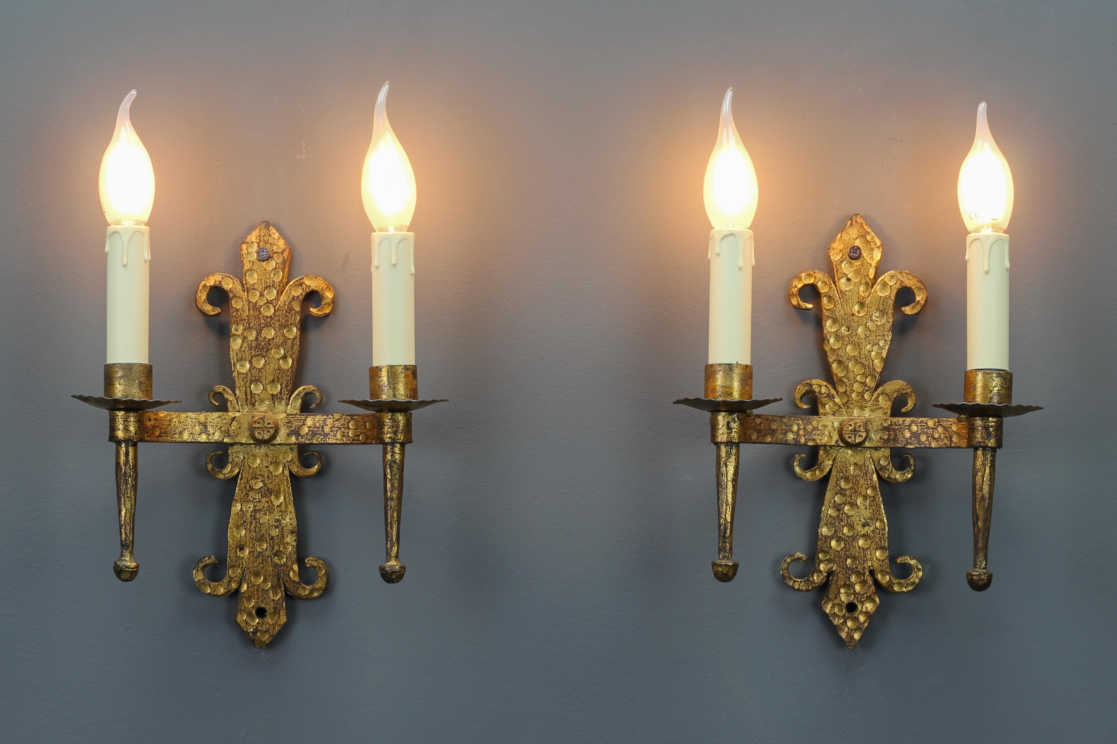 Medieval Late 19th Century French Gilt Wrought Iron Sconces, Set of 2 For Sale