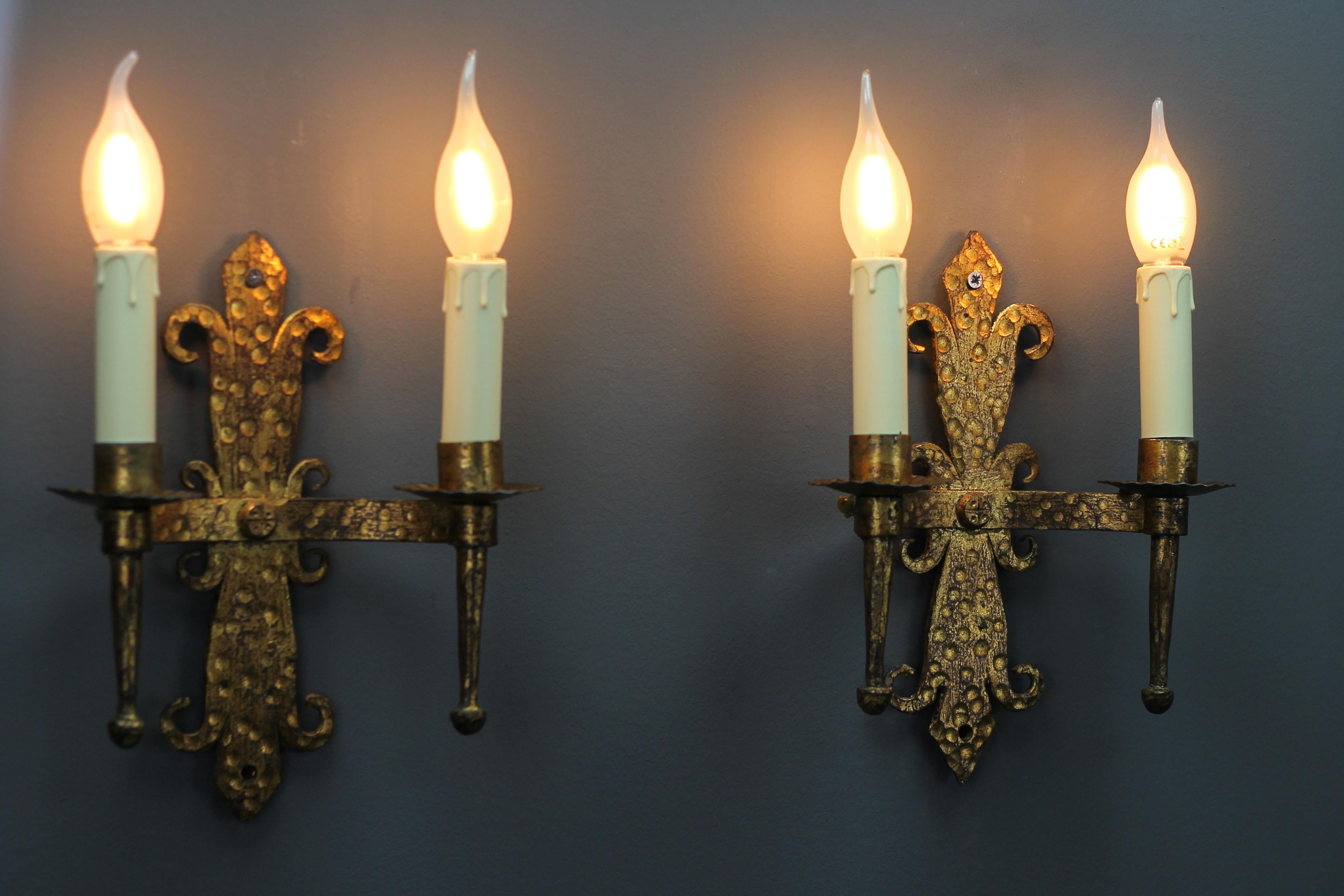 Late 19th Century French Gilt Wrought Iron Sconces, Set of 2 For Sale 1