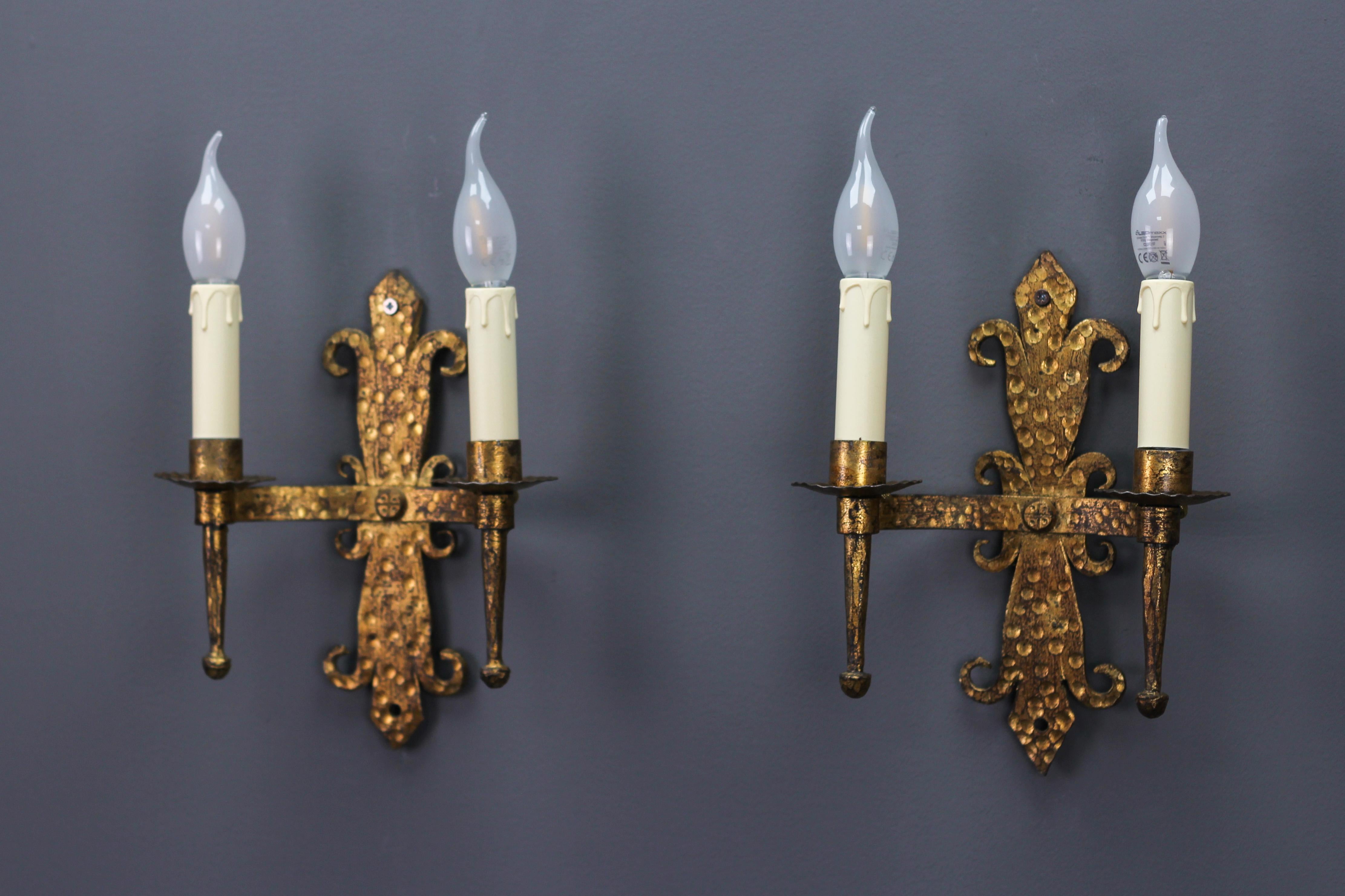 Late 19th Century French Gilt Wrought Iron Sconces, Set of 2 For Sale 3