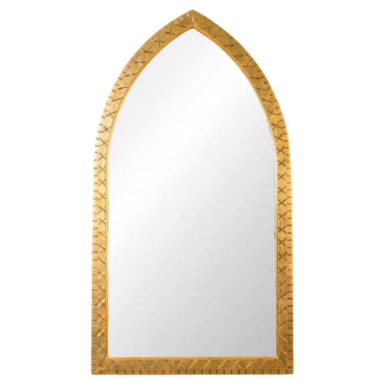 Miroir gothique en bois doré de style cathédrale de la fin du 19e siècle
