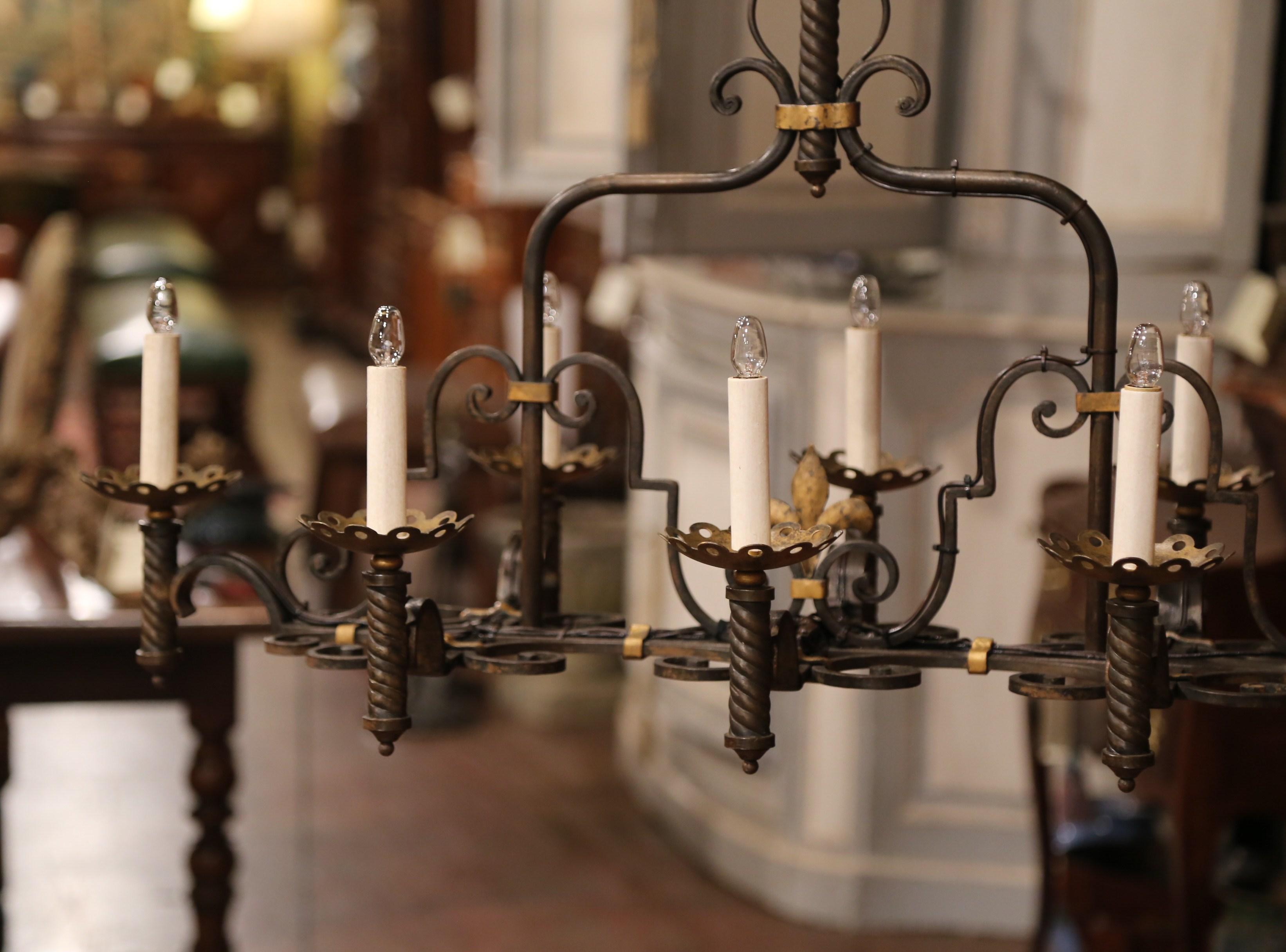 Late 19th Century French Gothic Eight-Light Iron Chandelier with Fleur de Lys 5