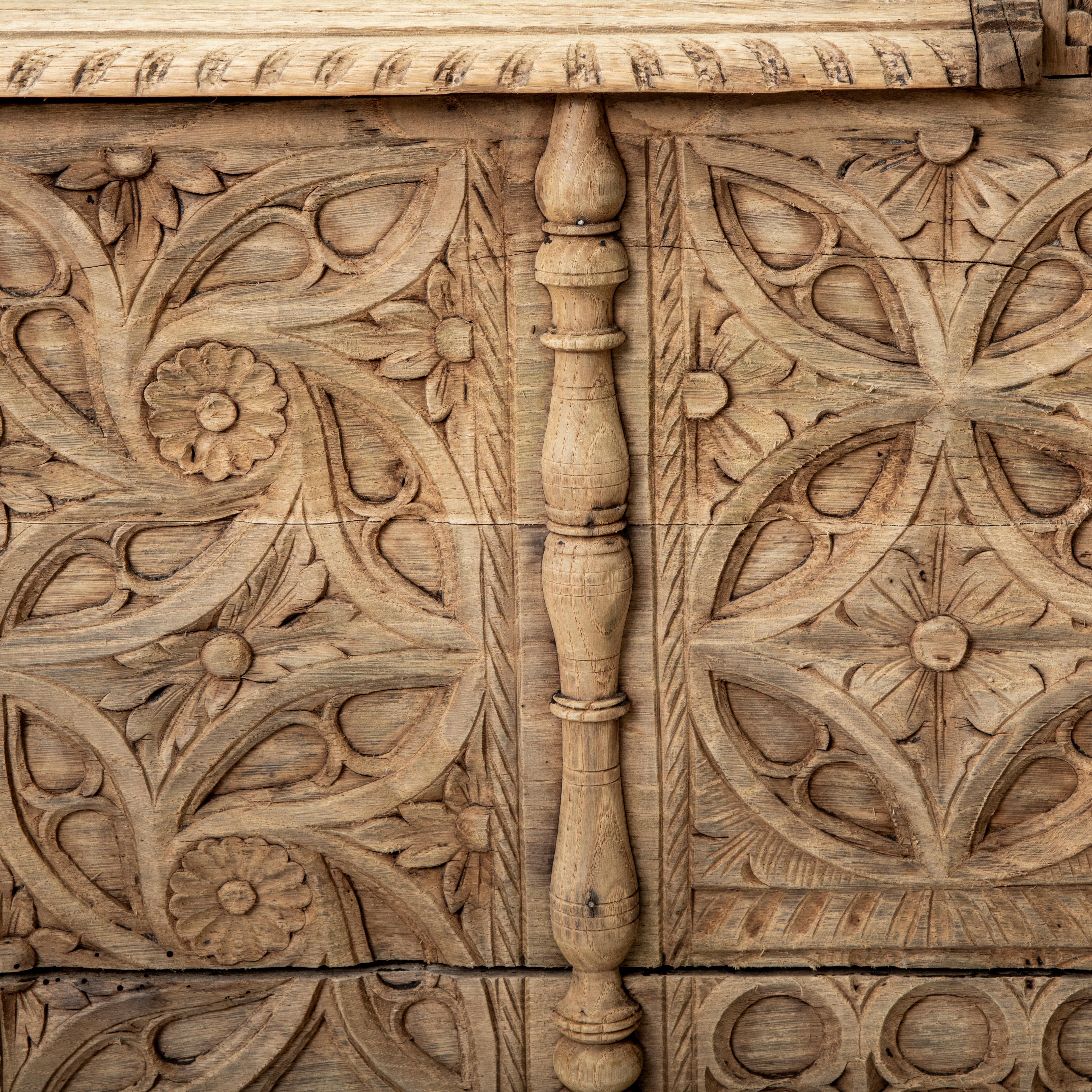 Late 19th Century French Gothic Style Hand Carved Bleached Oak Coffer Bench 9
