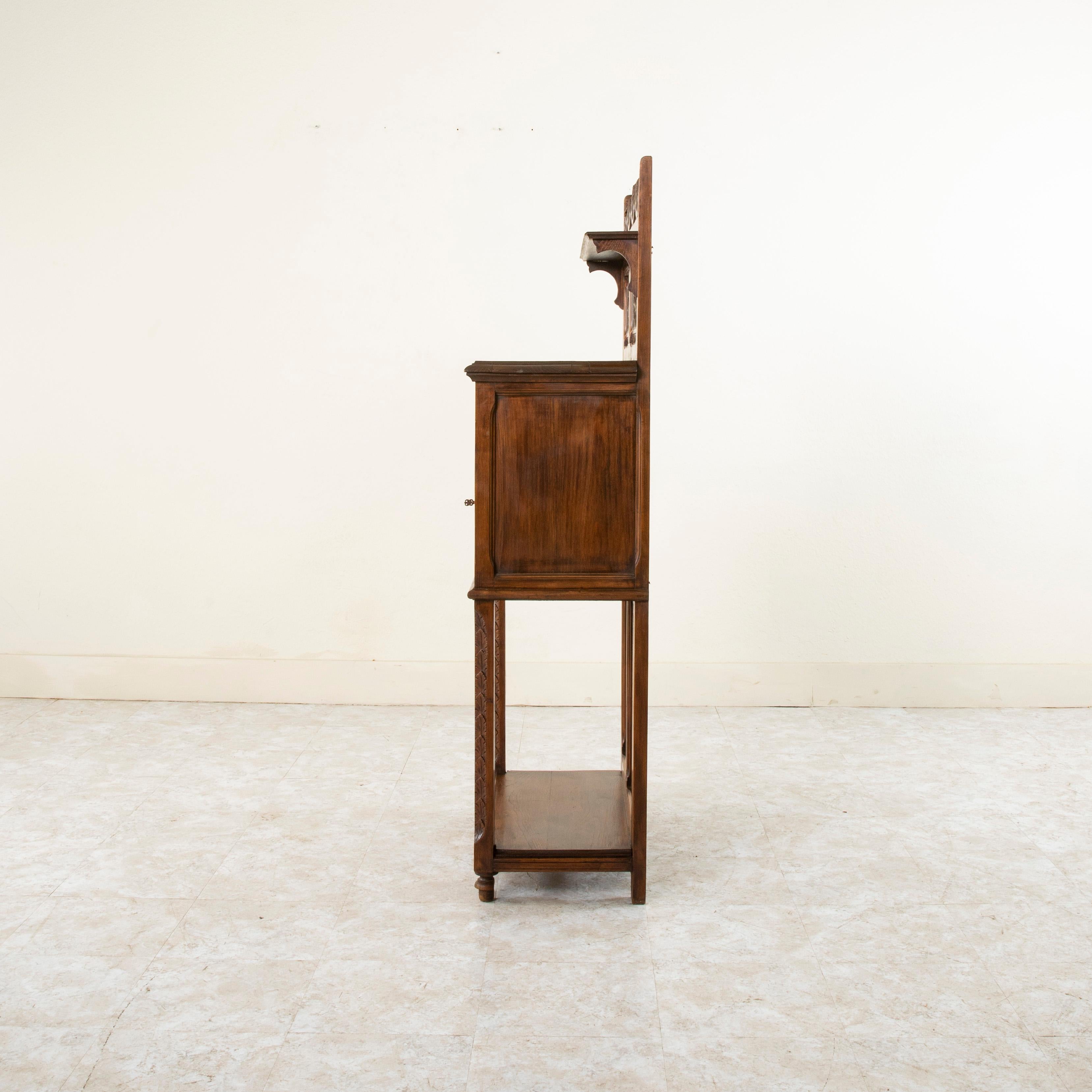 Late 19th Century French Gothic Style Hand Carved Walnut Cabinet or Credenza In Good Condition For Sale In Fayetteville, AR