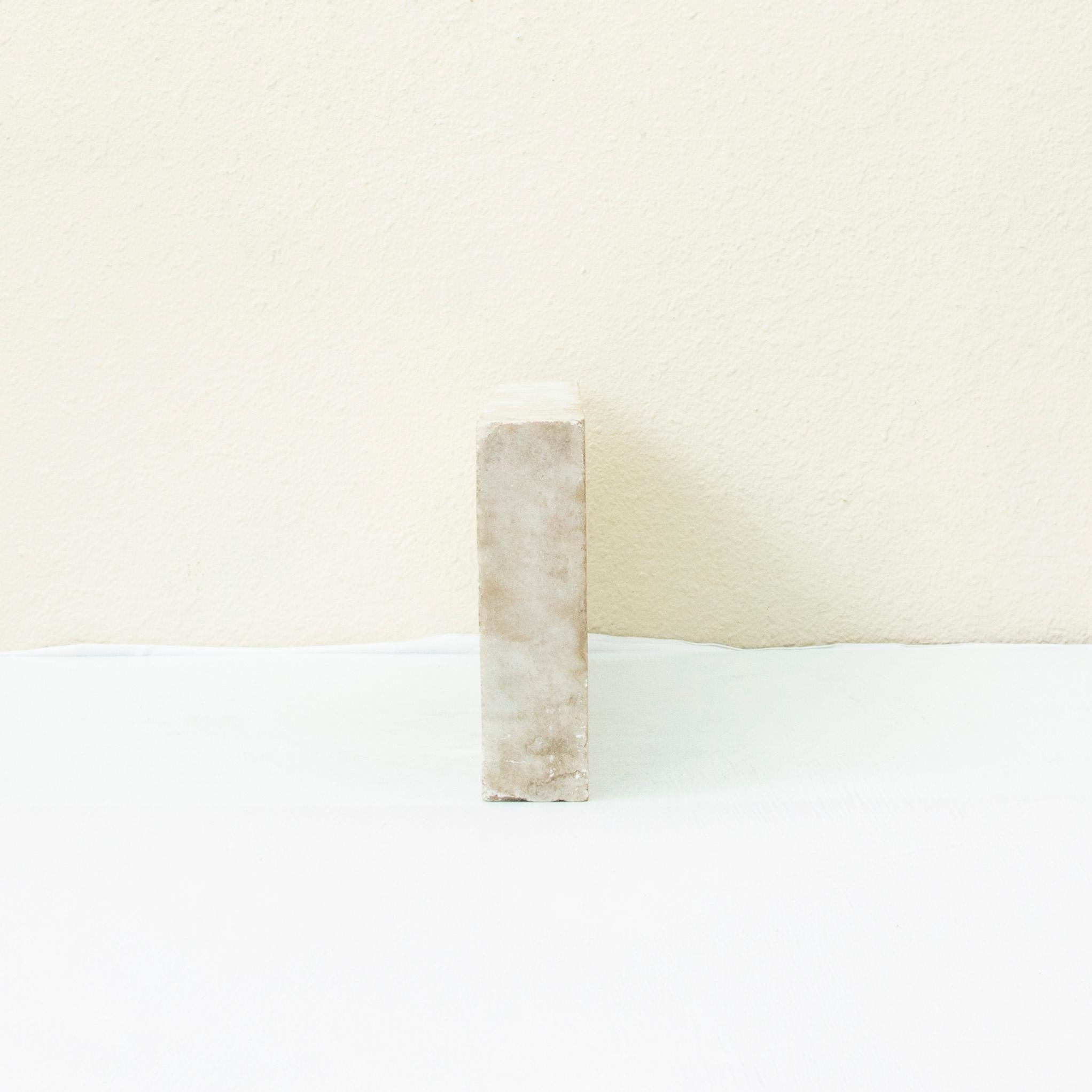 Français Élément en marbre français sculpté à la main à la fin du XIXe siècle en vente