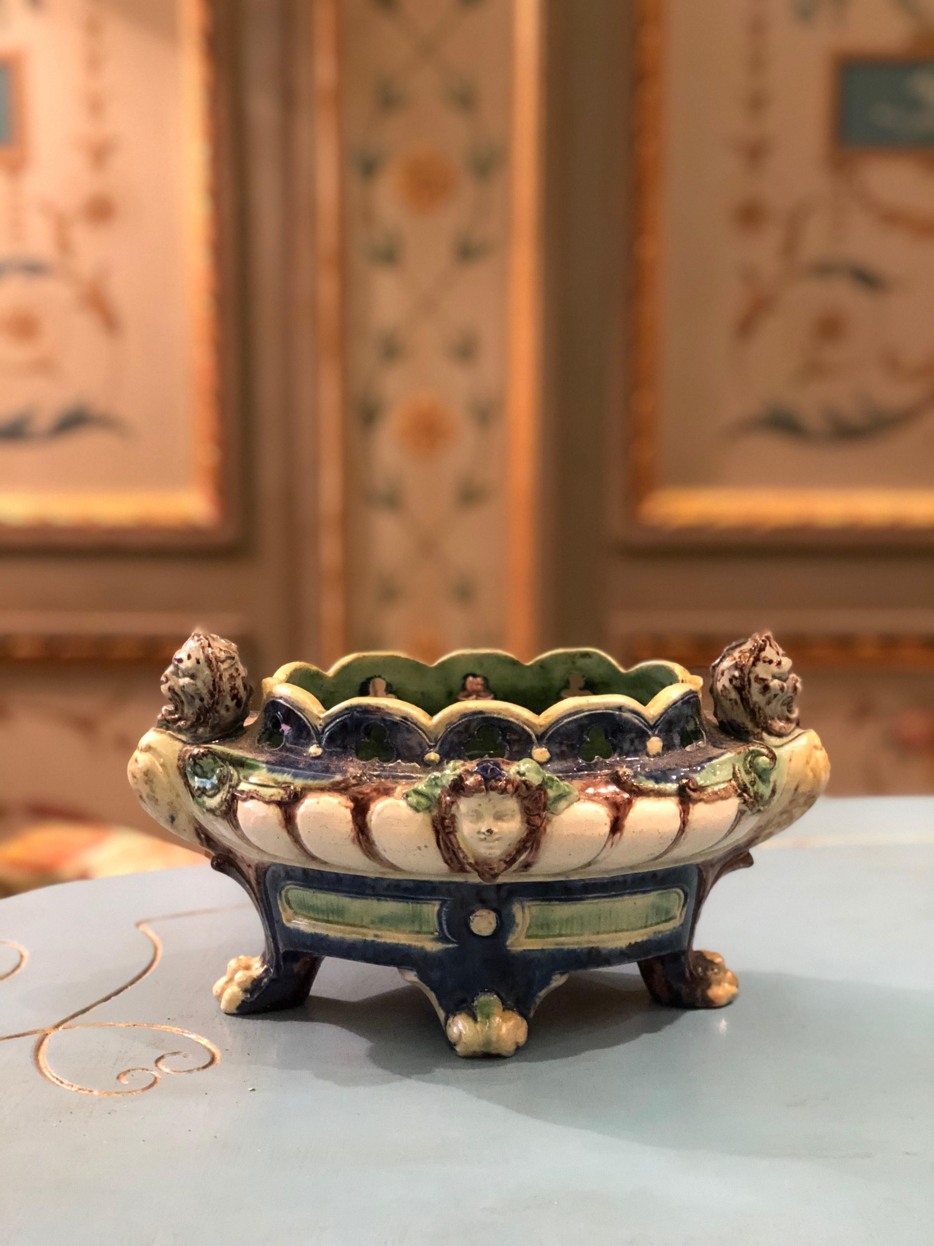 A very finely hand painted French barbotine ceramic jardinière Napoleon III period.
France,
circa 1870.