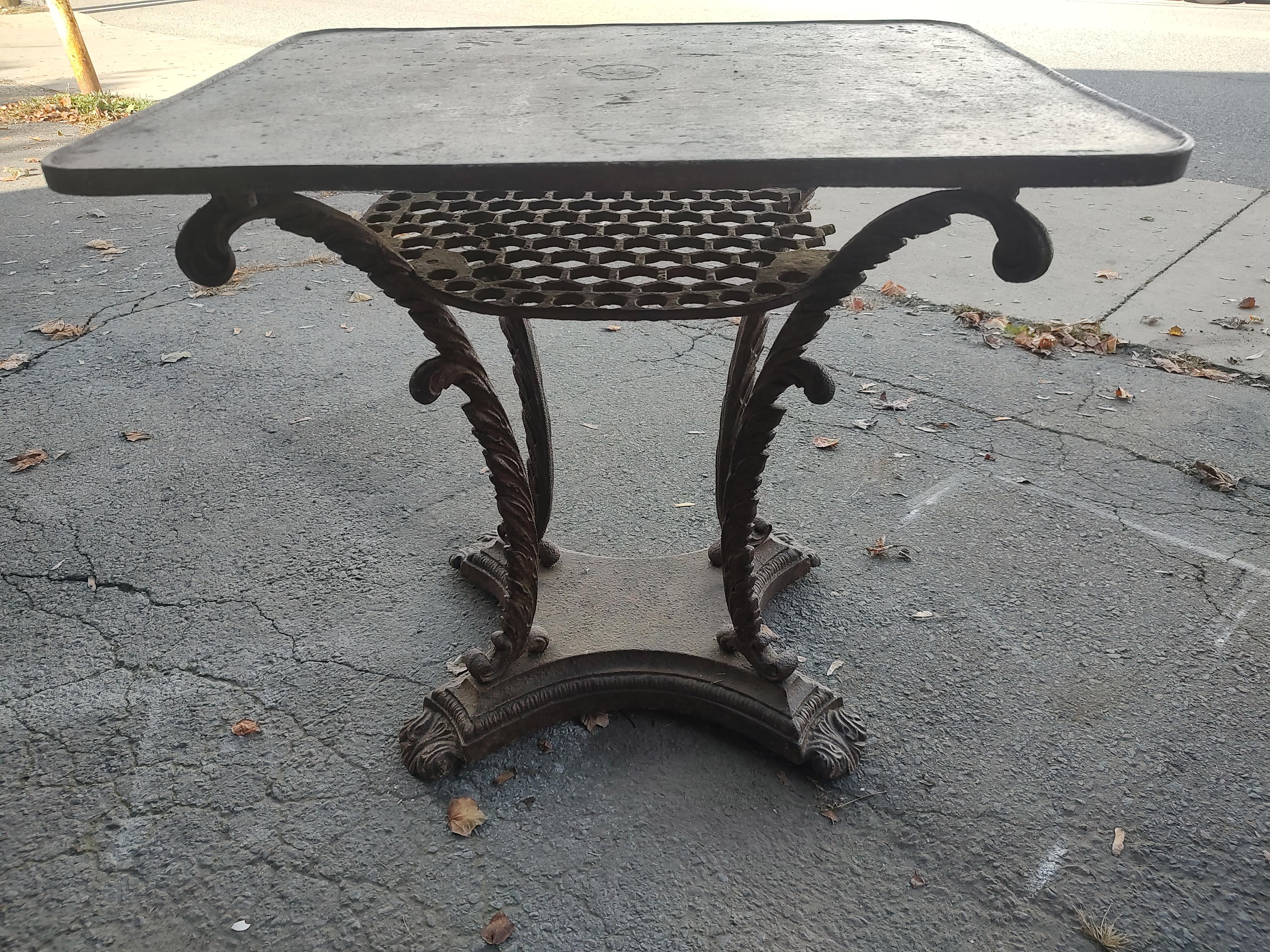 Late 19th Century French Industrial Cast Iron Painted Garden Table For Sale 7