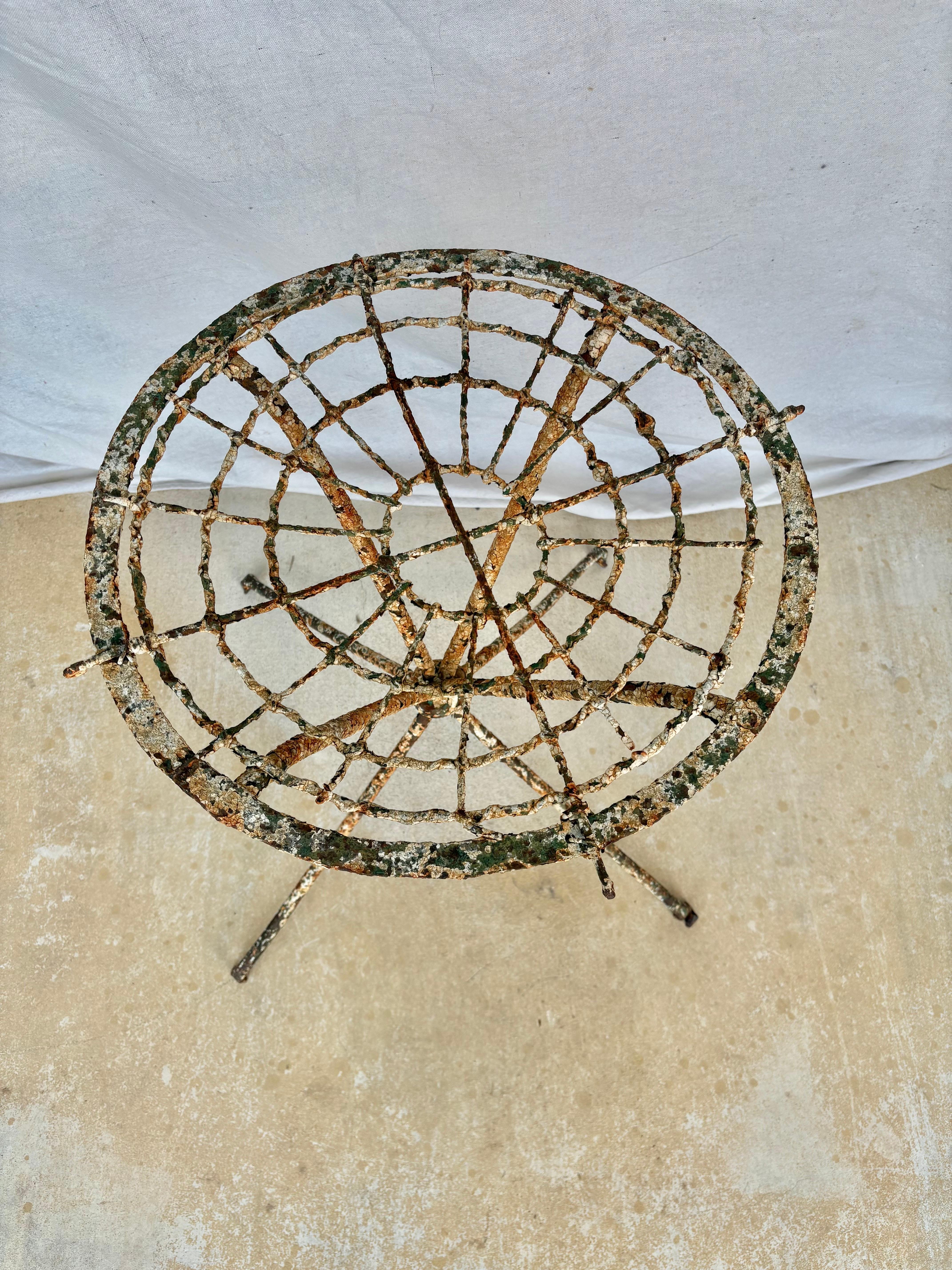 Fait main Table de jardin en fer de la fin du XIXe siècle en vente