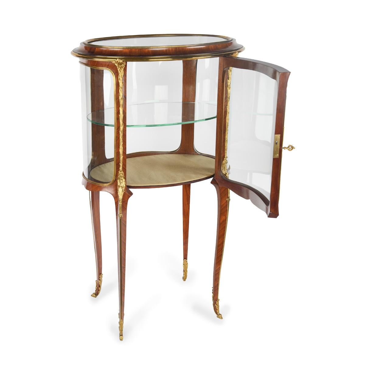 Vitrina o vitrina francesa de madera de rey y ormolu de finales del siglo XIX Francés en venta