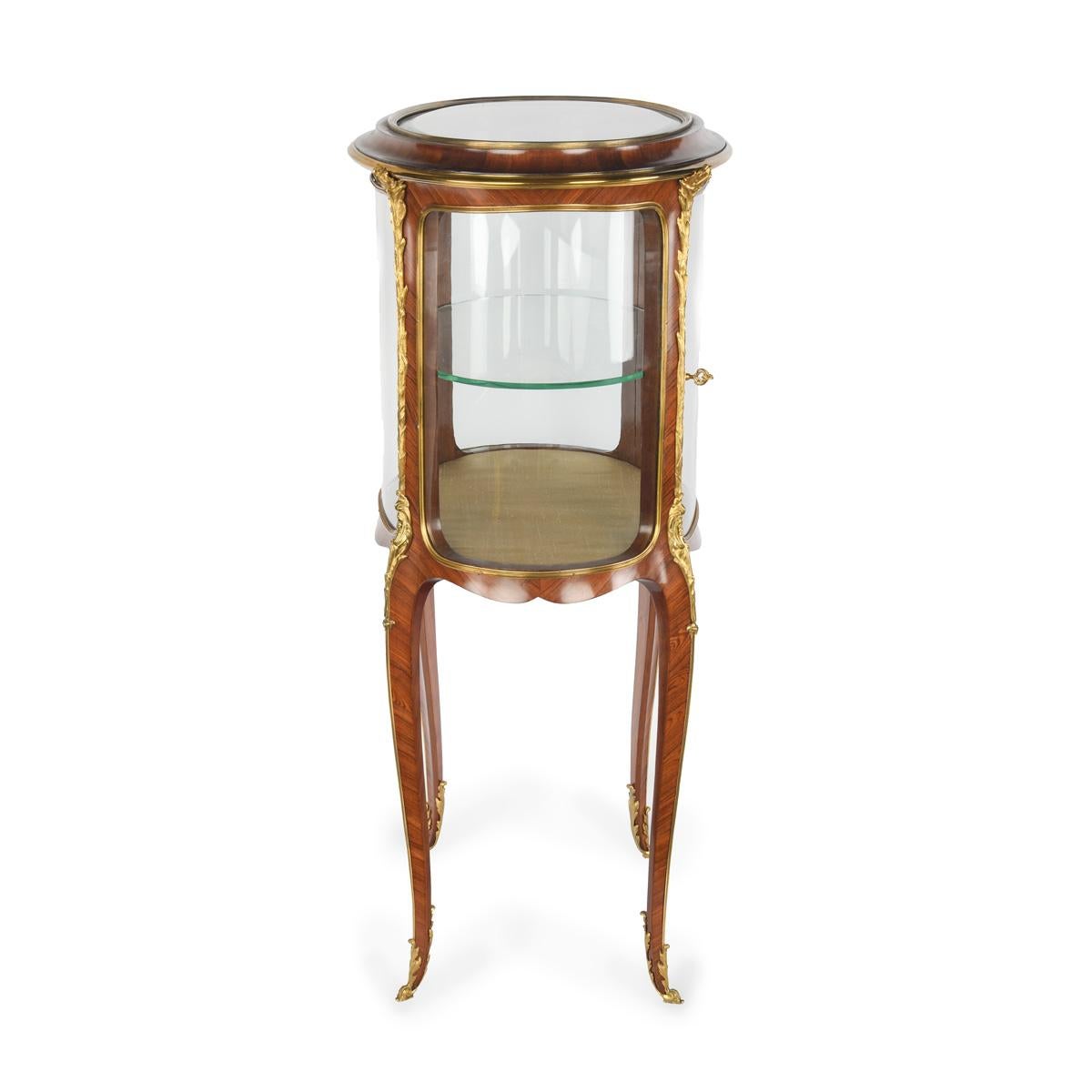 Vitrina o vitrina francesa de madera de rey y ormolu de finales del siglo XIX en Bueno estado para la venta en Lymington, Hampshire