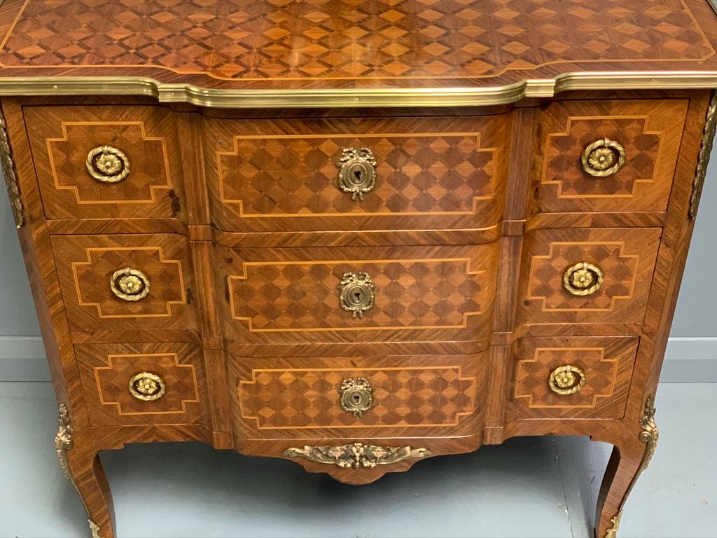 English Late 19th Century French Kingwood Geometric Parquetry Chest of Drawers