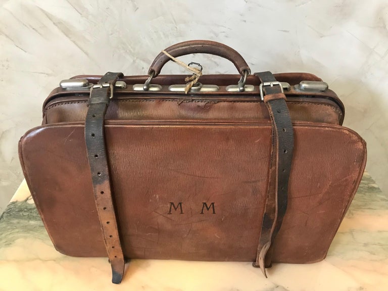 Late 19th Century French Leather Travel Suitcase, 1890s For Sale 8