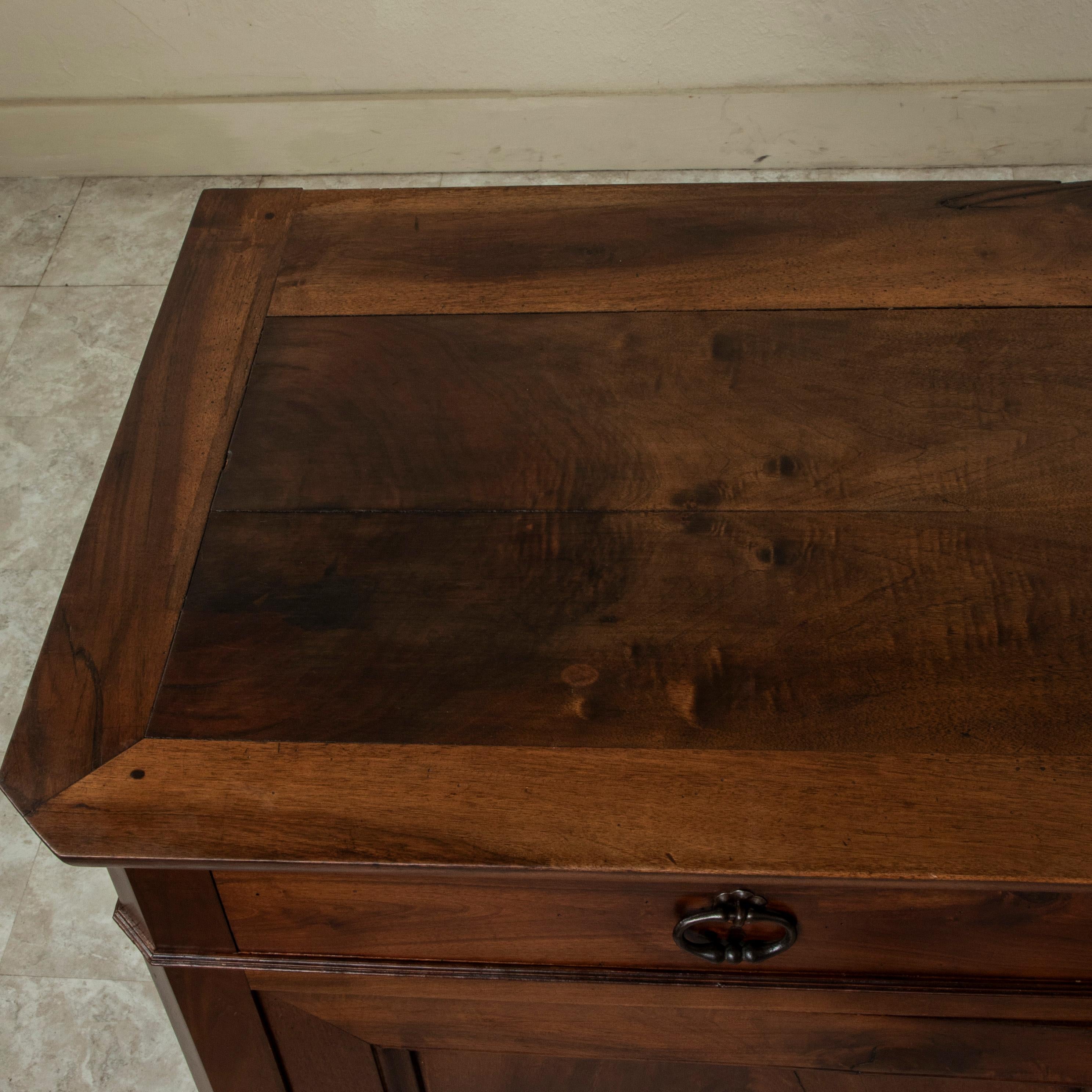 Late 19th Century French Louis Philippe Style Book Matched Walnut Sideboard For Sale 6