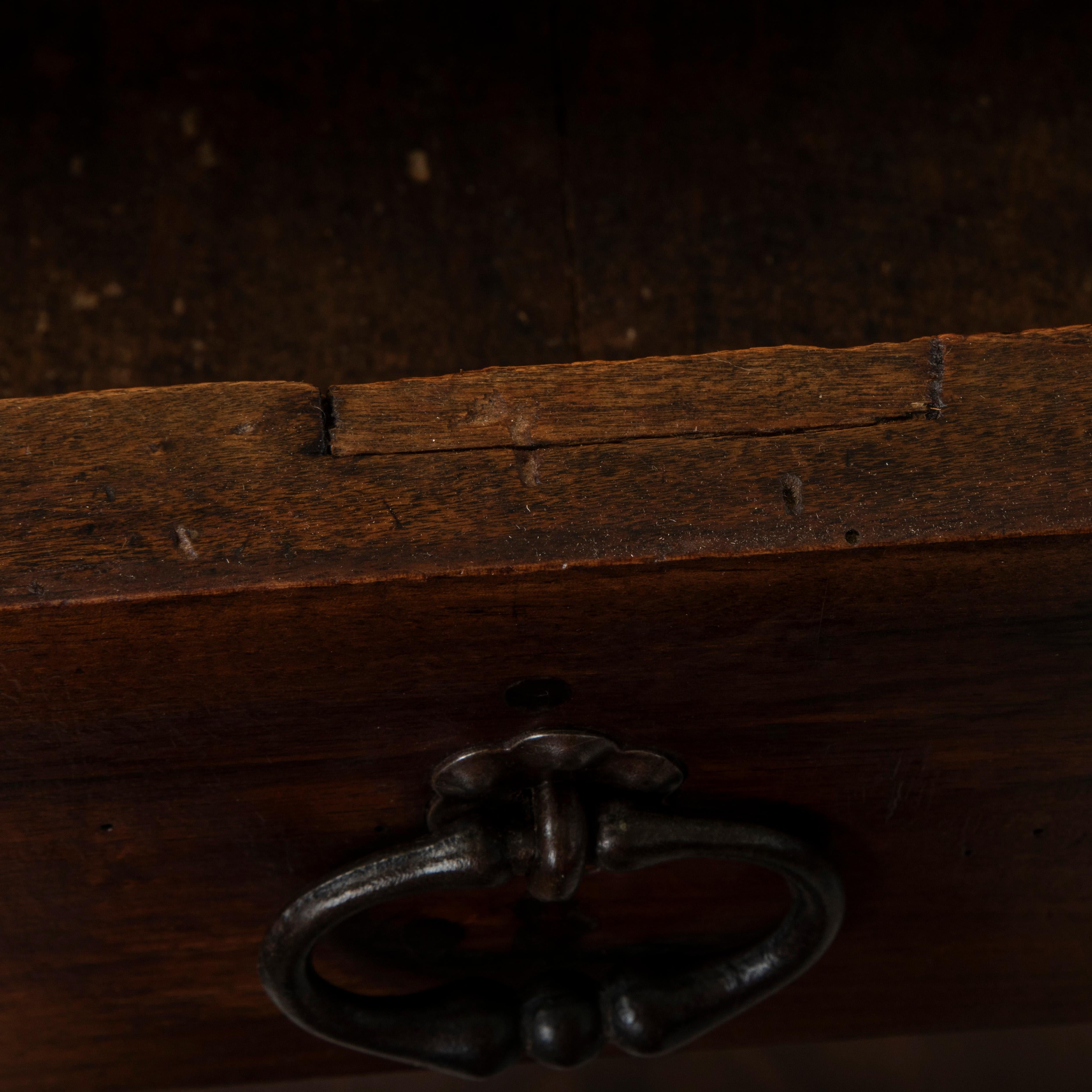 Late 19th Century French Louis Philippe Style Book Matched Walnut Sideboard For Sale 14