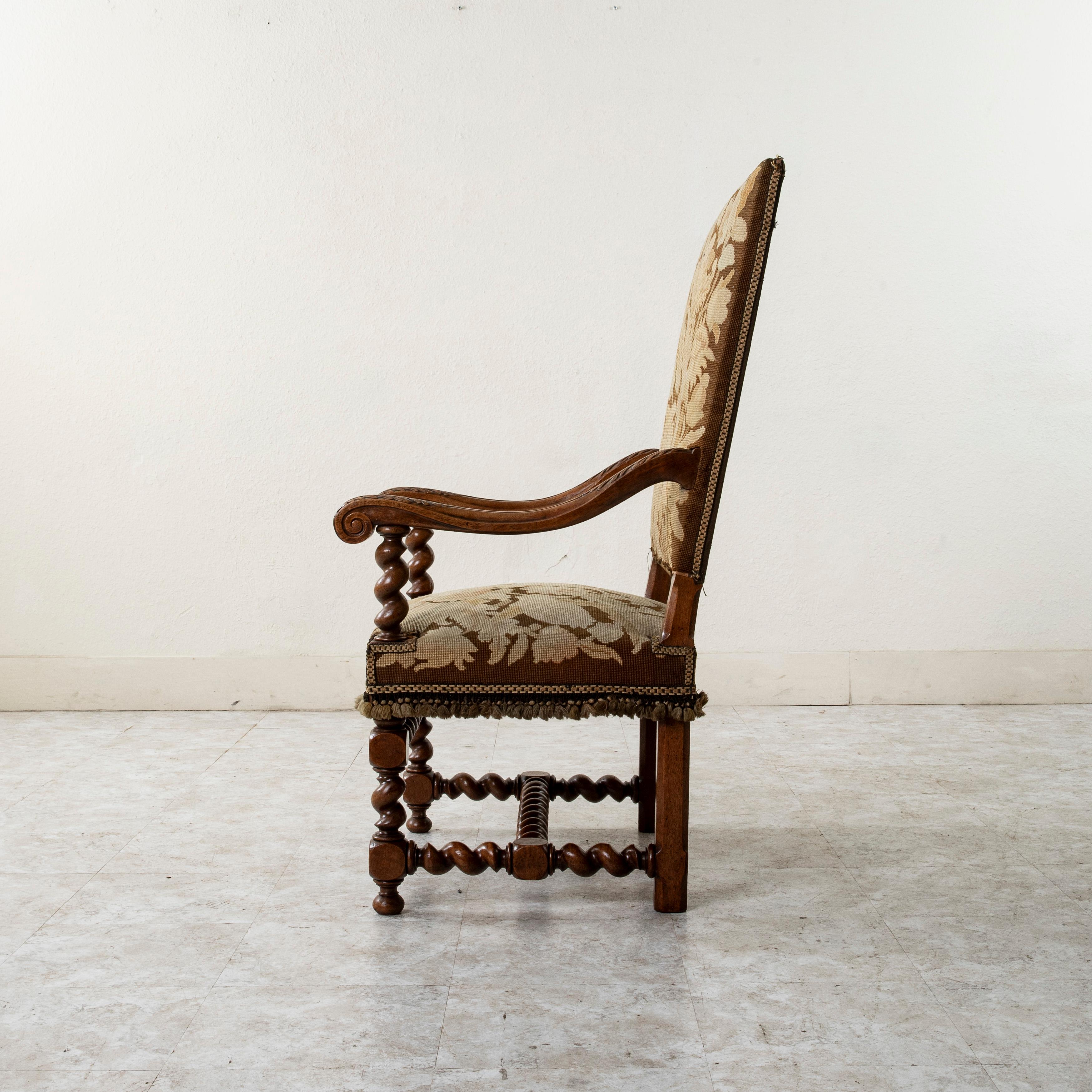Late 19th Century French Louis XIII Style Hand Carved Walnut Armchair In Good Condition For Sale In Fayetteville, AR