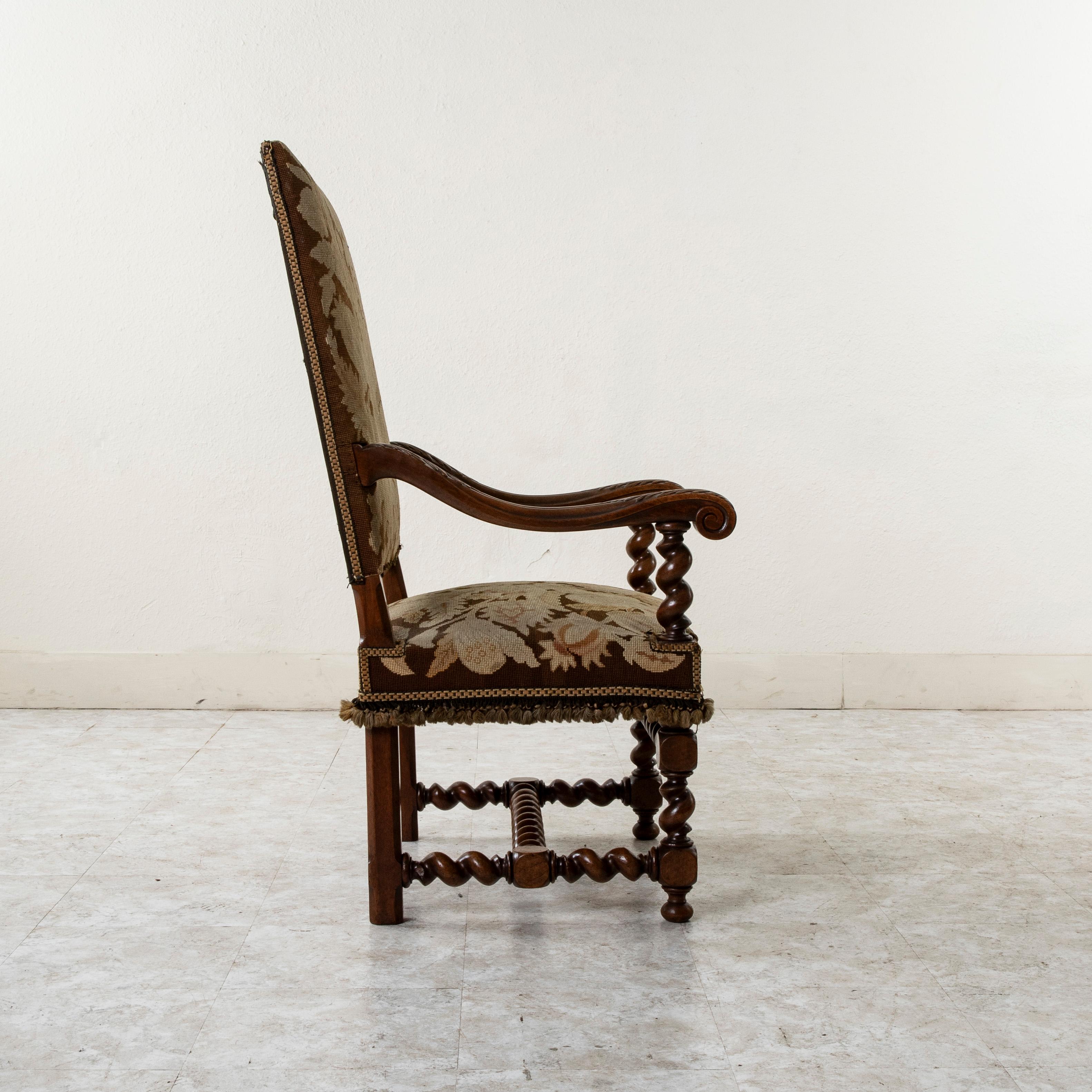Late 19th Century French Louis XIII Style Hand Carved Walnut Armchair For Sale 1