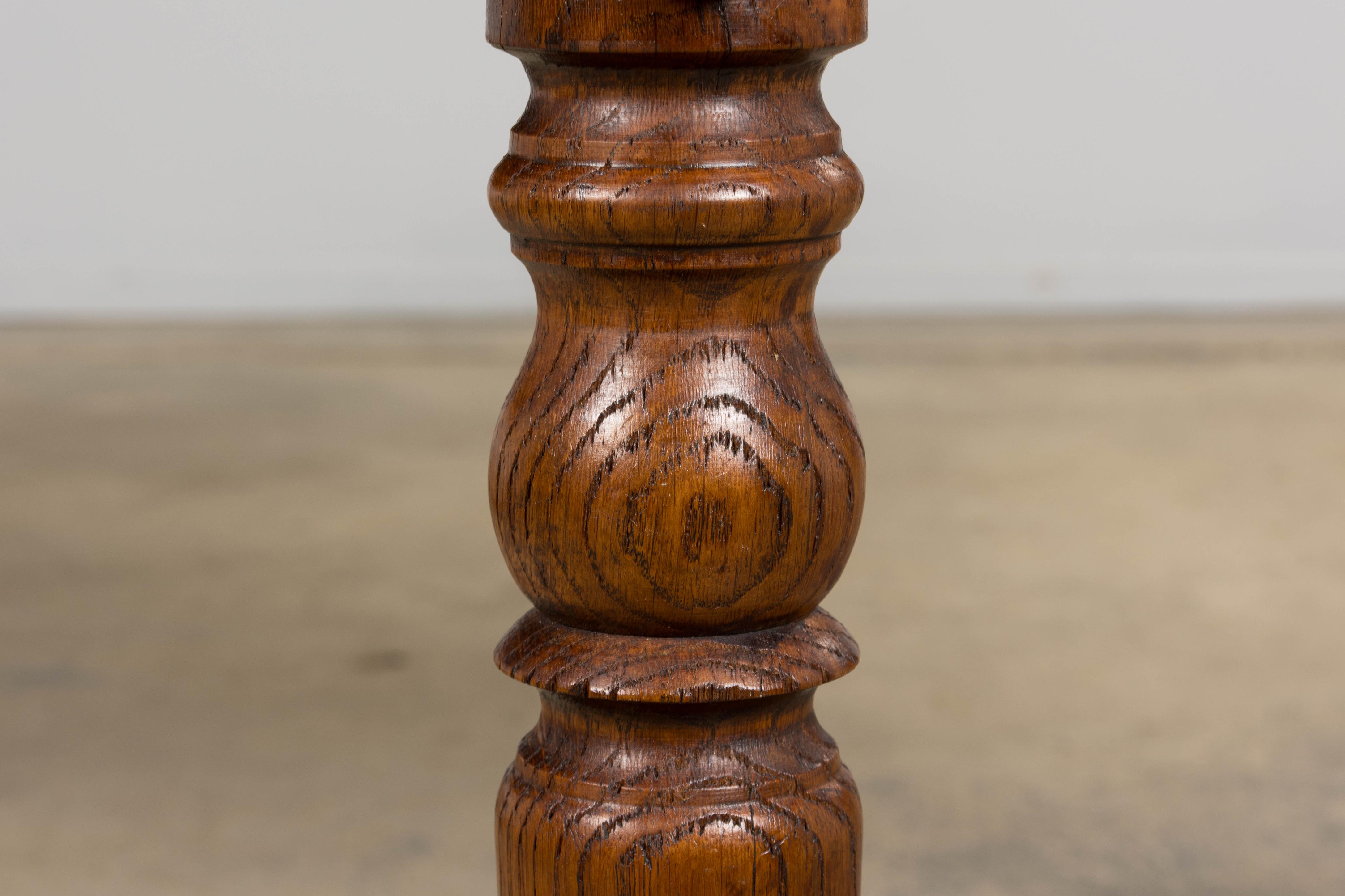 Late 19th Century French Louis XIII Style Oak Writing Table For Sale 4