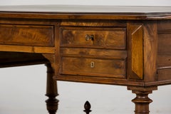 Spätes 19. Jahrhundert Französisch Louis XIII Stil Nussbaum Partner Schreibtisch