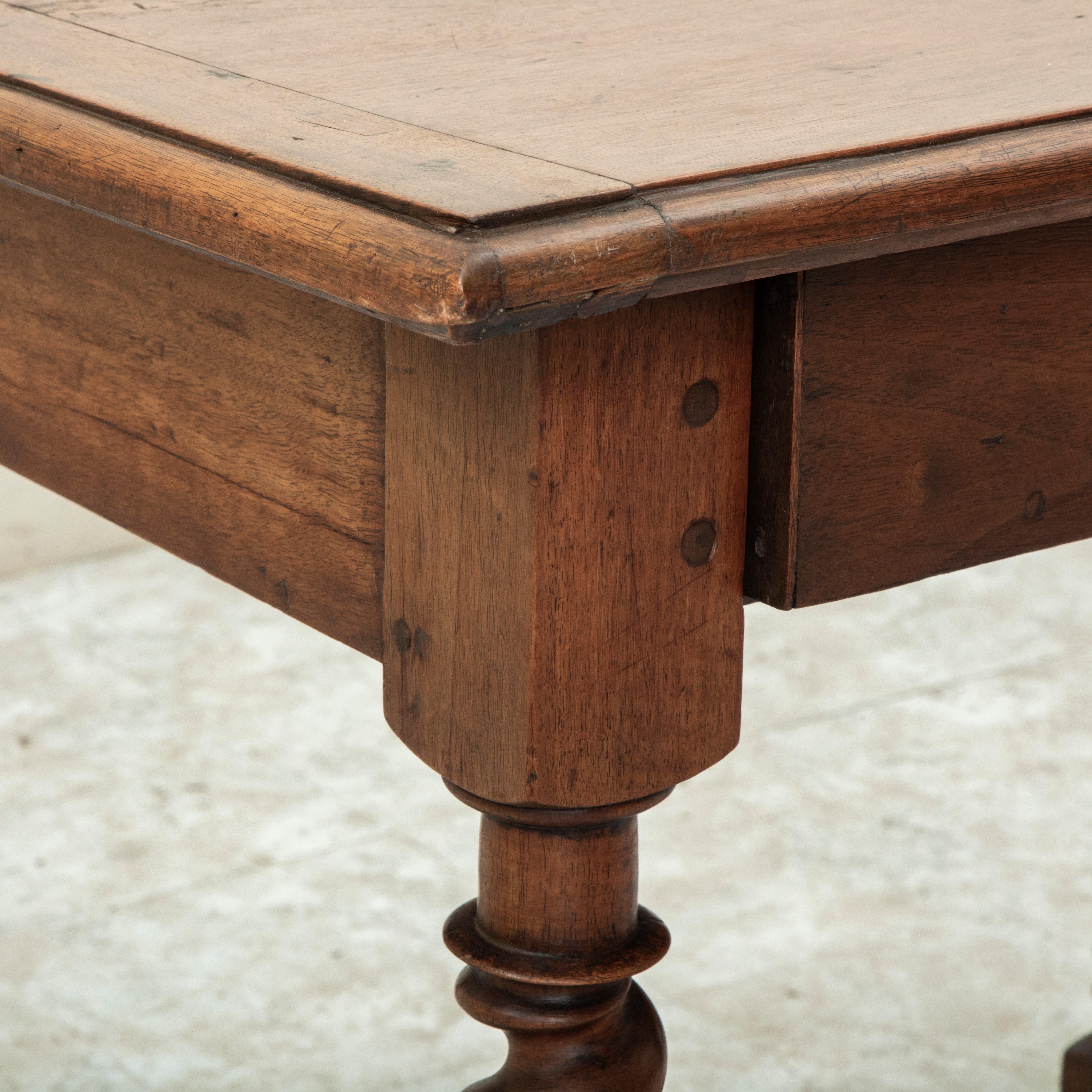 Late 19th Century French Louis XIII Style Walnut Side Table or Writing Table For Sale 12
