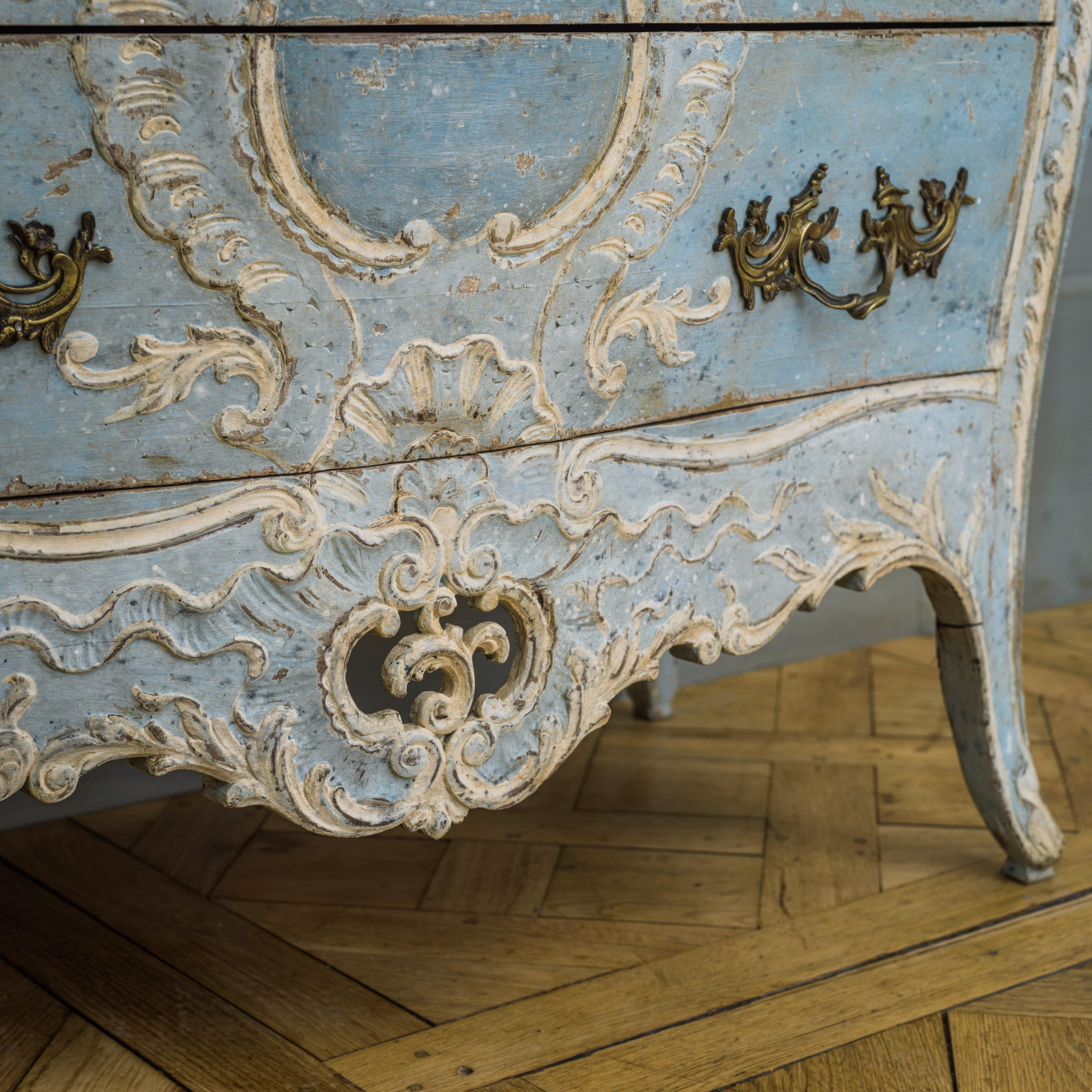 Late 19th Century French Louis XV Style Commode in Blue/Grey & White Highlights 7