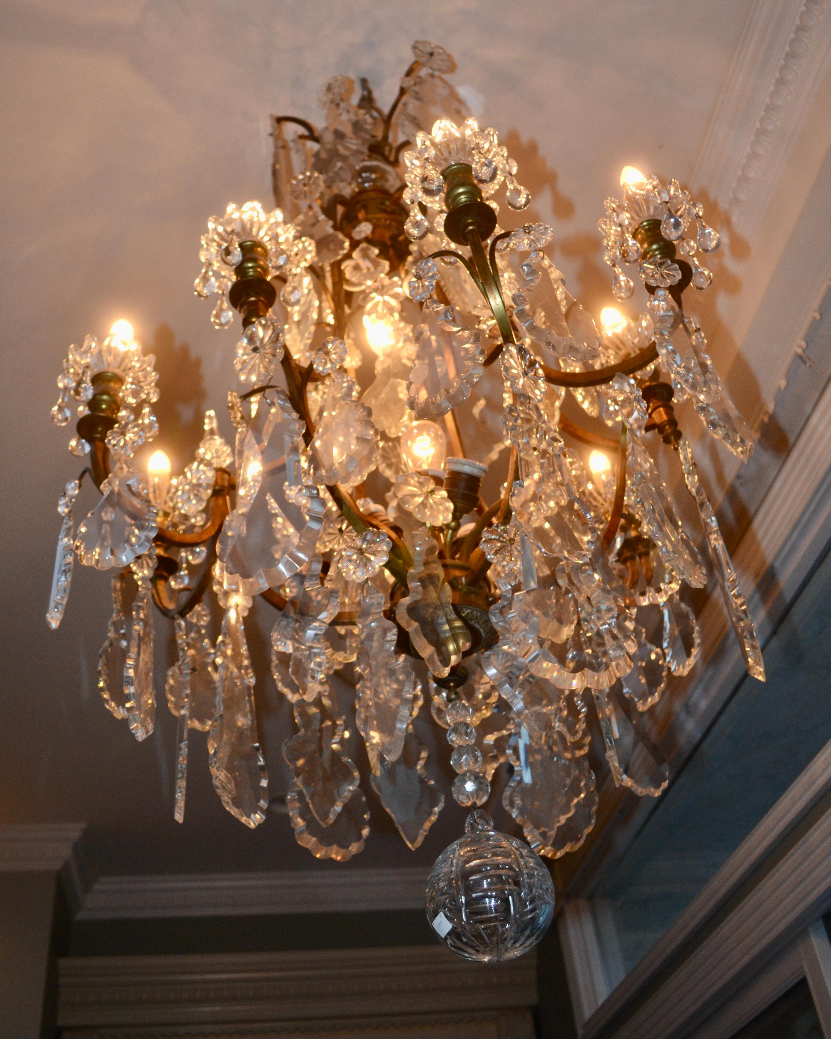 Late 19th Century French Louis XV Style  Crystal  Chandelier For Sale 3