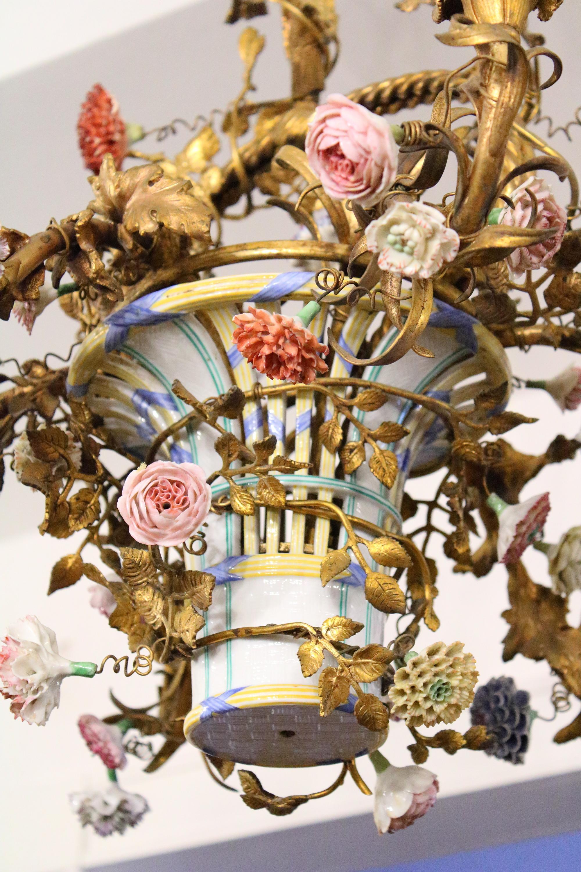 Late 19th Century French Louis XV Style Gilt Bronze Porcelain Flowers Chandelier 1